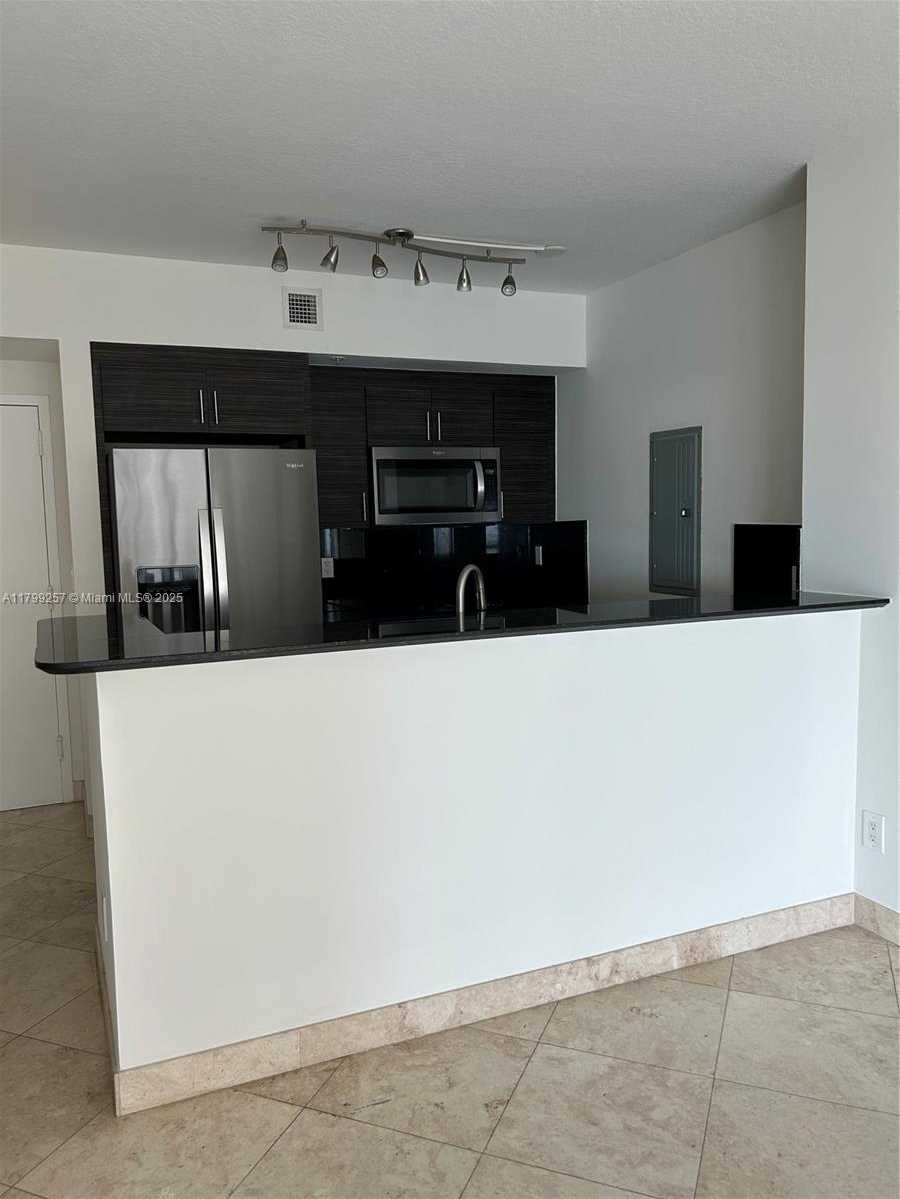 Small Image of 335 SOUTH BISCAYNE BLVD #2908, Miami Number 17