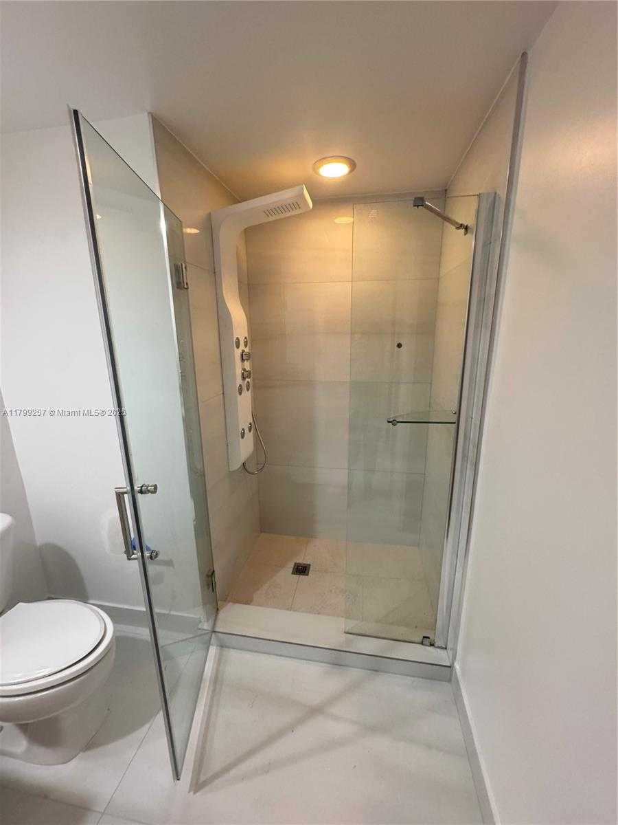 Small Image of 335 SOUTH BISCAYNE BLVD #2908, Miami Number 24