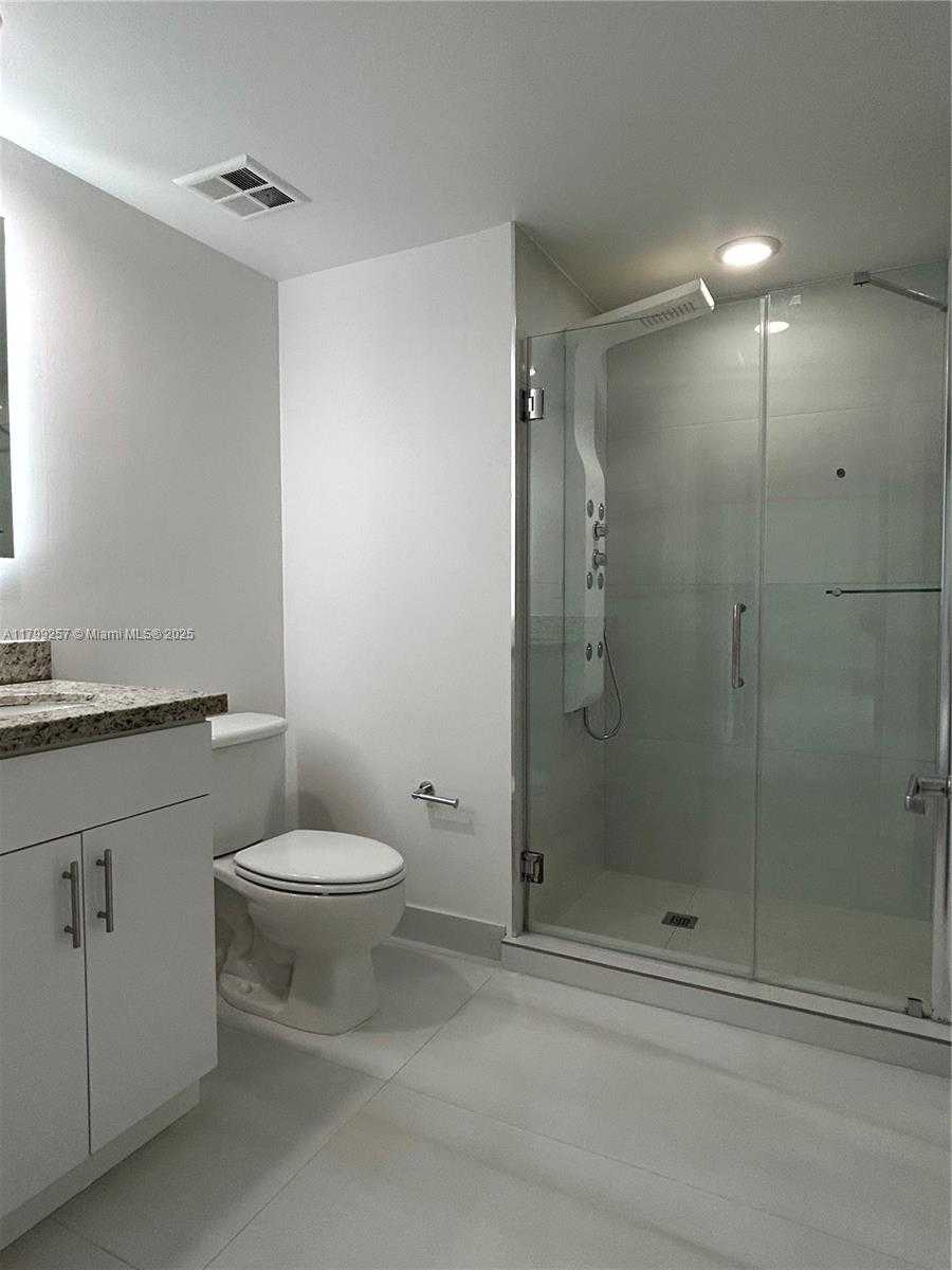 Small Image of 335 SOUTH BISCAYNE BLVD #2908, Miami Number 29