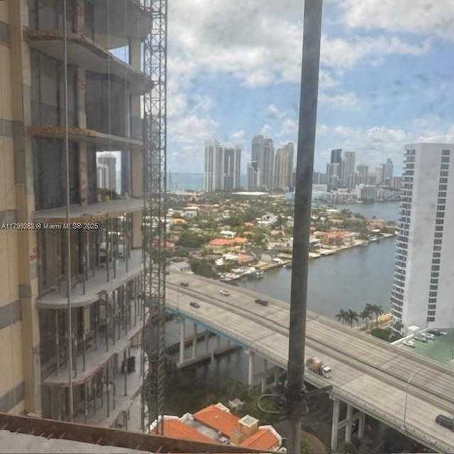 Small Image of 19355 TURNBERRY WAY #24F, Aventura Number 2