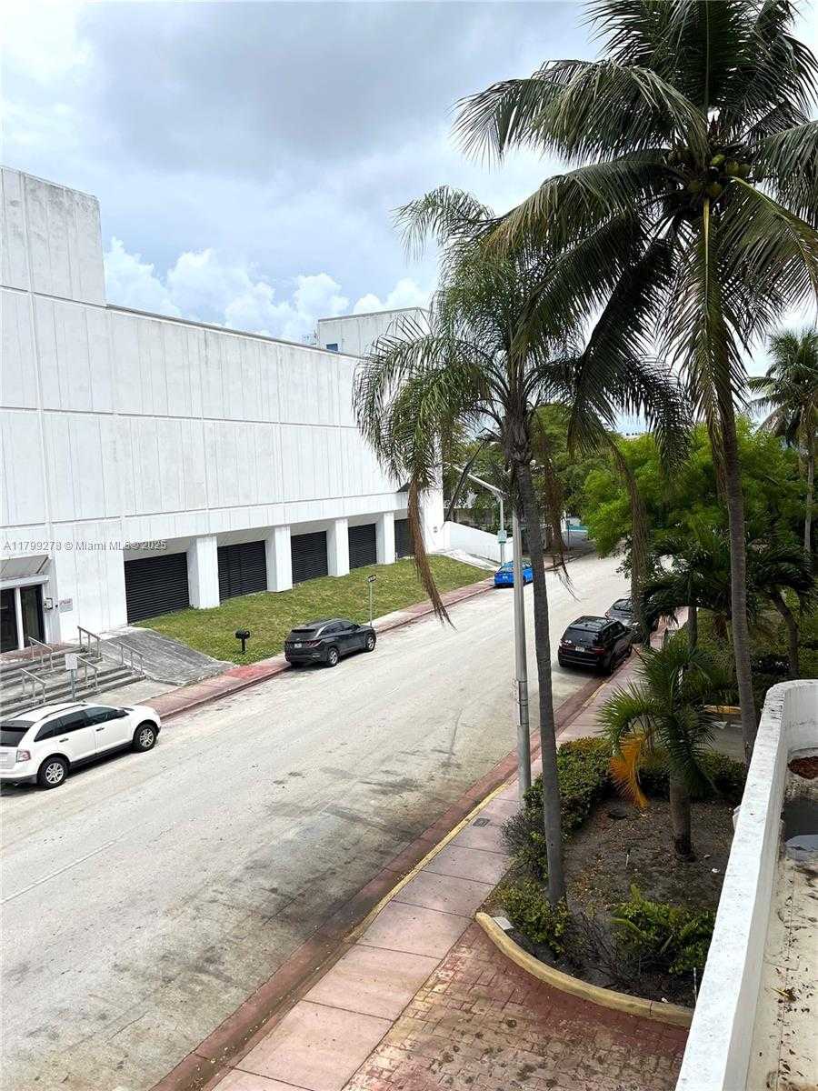 Small Image of 6801 HARDING AVE #323, Miami Beach Number 30