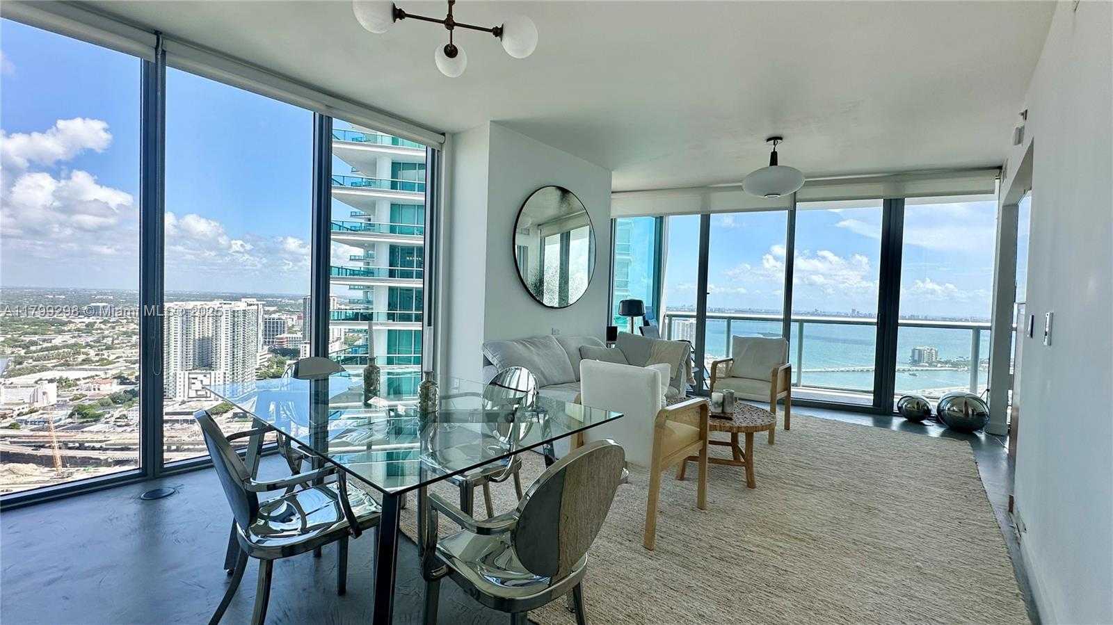 Small Image of 888 BISCAYNE BLVD #4312, Miami Number 16