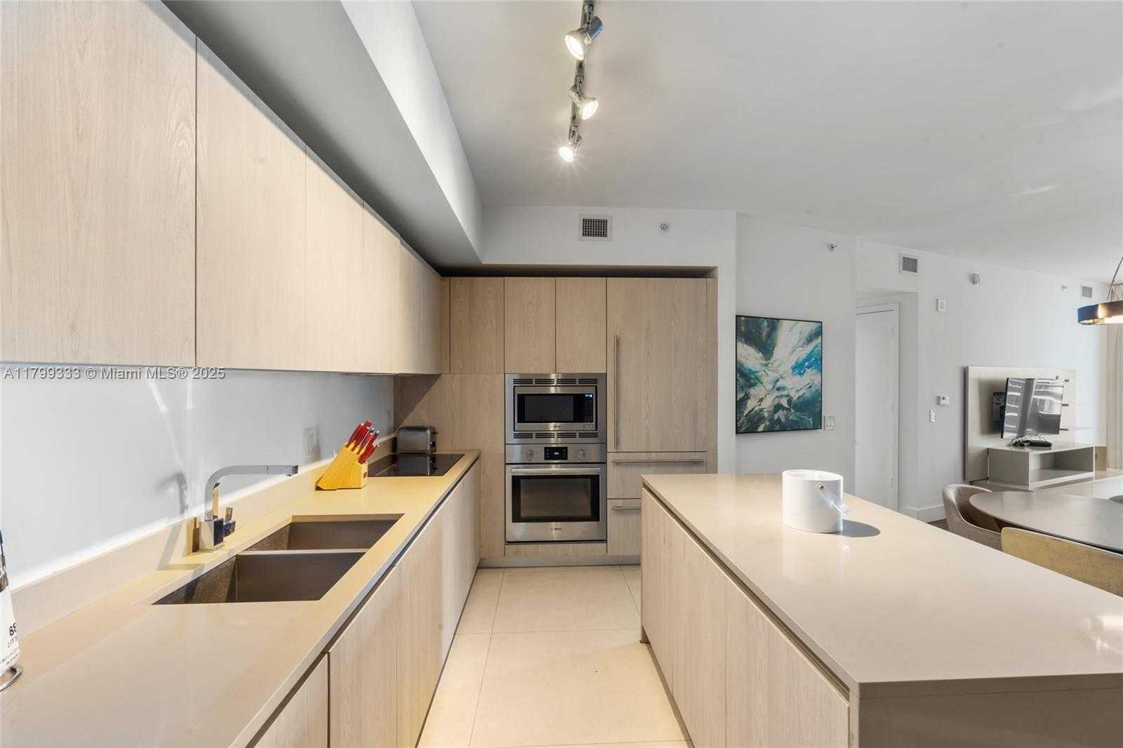 Small Image of 4111 SOUTH OCEAN DR #2307, Hollywood Number 4