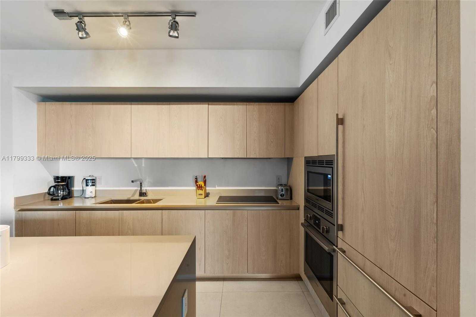 Small Image of 4111 SOUTH OCEAN DR #2307, Hollywood Number 6