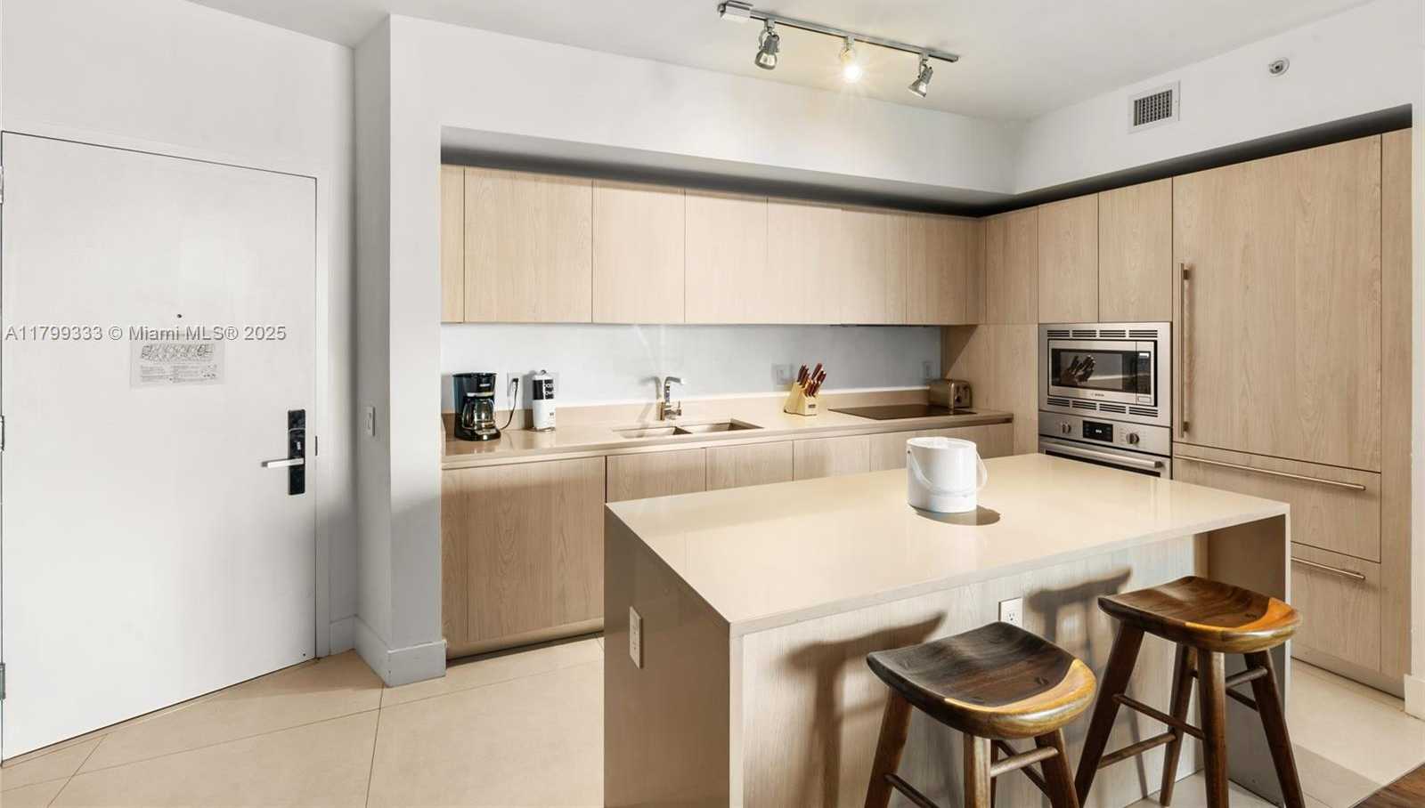 Small Image of 4111 SOUTH OCEAN DR #2307, Hollywood Number 8