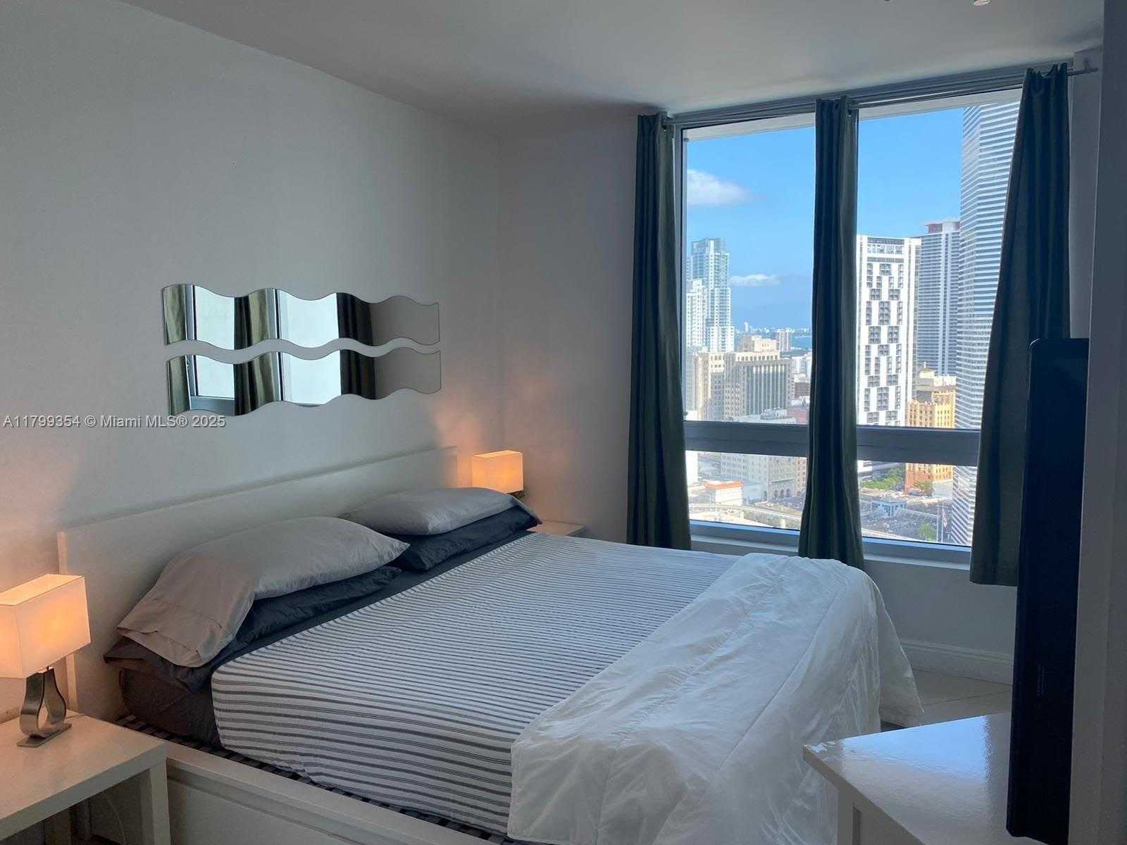 Small Image of 350 SOUTH MIAMI AVE #3011, Miami Number 4