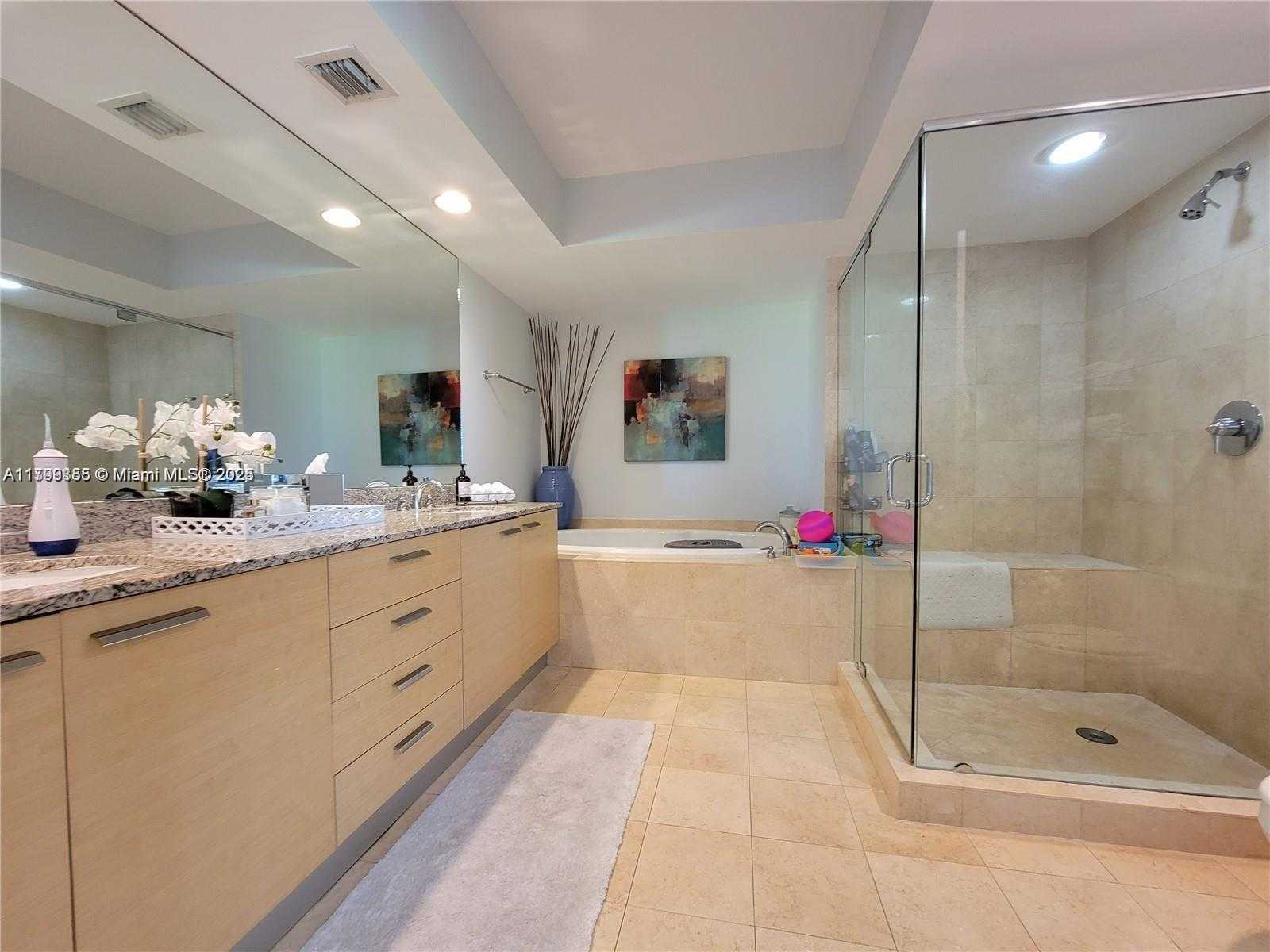 Small Image of 1800 SOUTH OCEAN DR #1510, Hallandale Beach Number 31