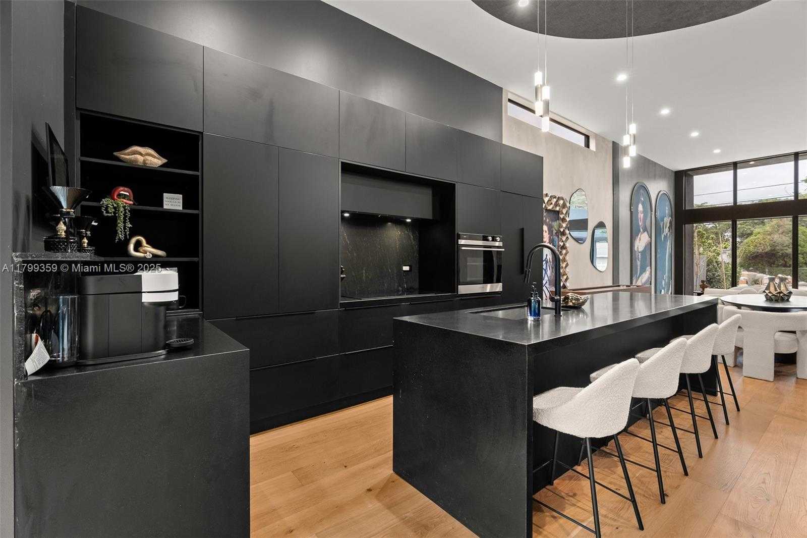 Small Image of 400 NORTH WEST 49TH ST, Miami Number 11