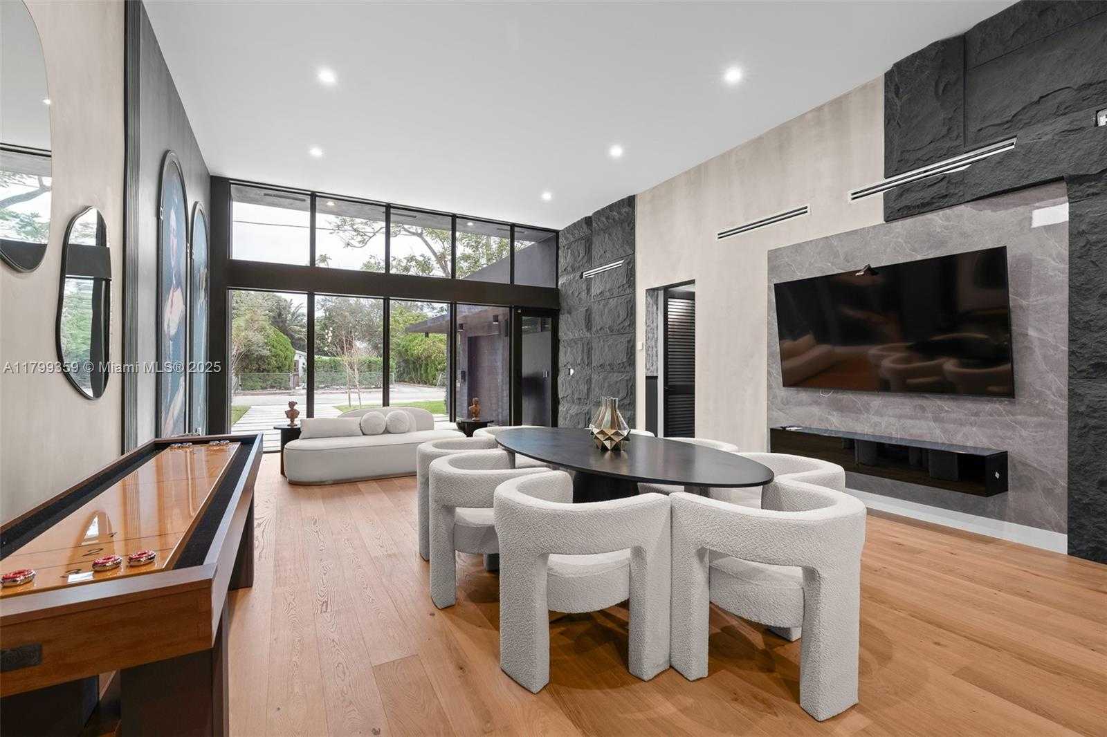 Small Image of 400 NORTH WEST 49TH ST, Miami Number 17
