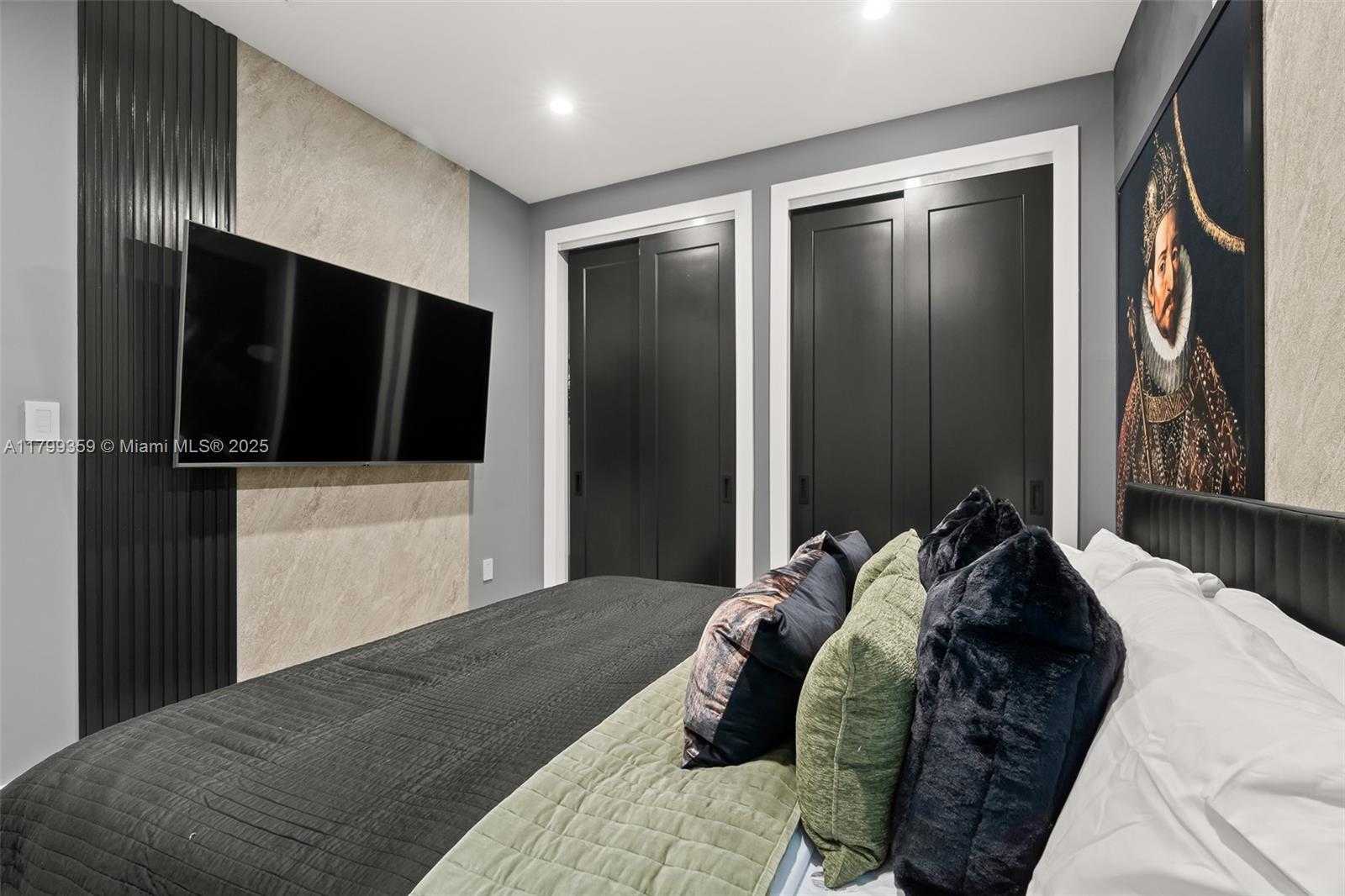 Small Image of 400 NORTH WEST 49TH ST, Miami Number 25
