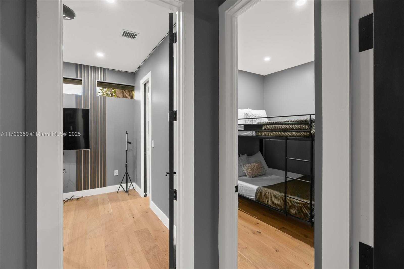 Small Image of 400 NORTH WEST 49TH ST, Miami Number 28