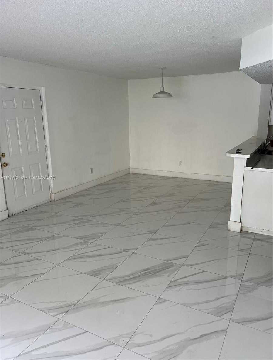 Small Image of 18830 NORTH WEST 57TH AVE #106, Hialeah Number 16