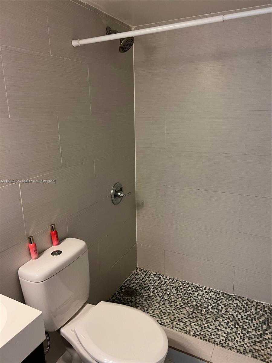 Small Image of 18830 NORTH WEST 57TH AVE #106, Hialeah Number 2