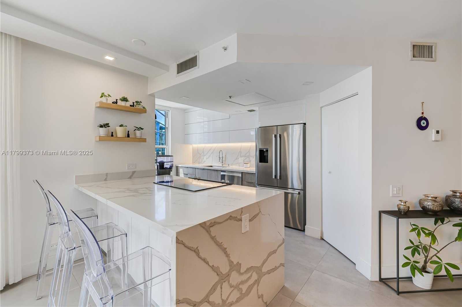 Small Image of 701 BRICKELL KEY BLVD #1110, Miami Number 11