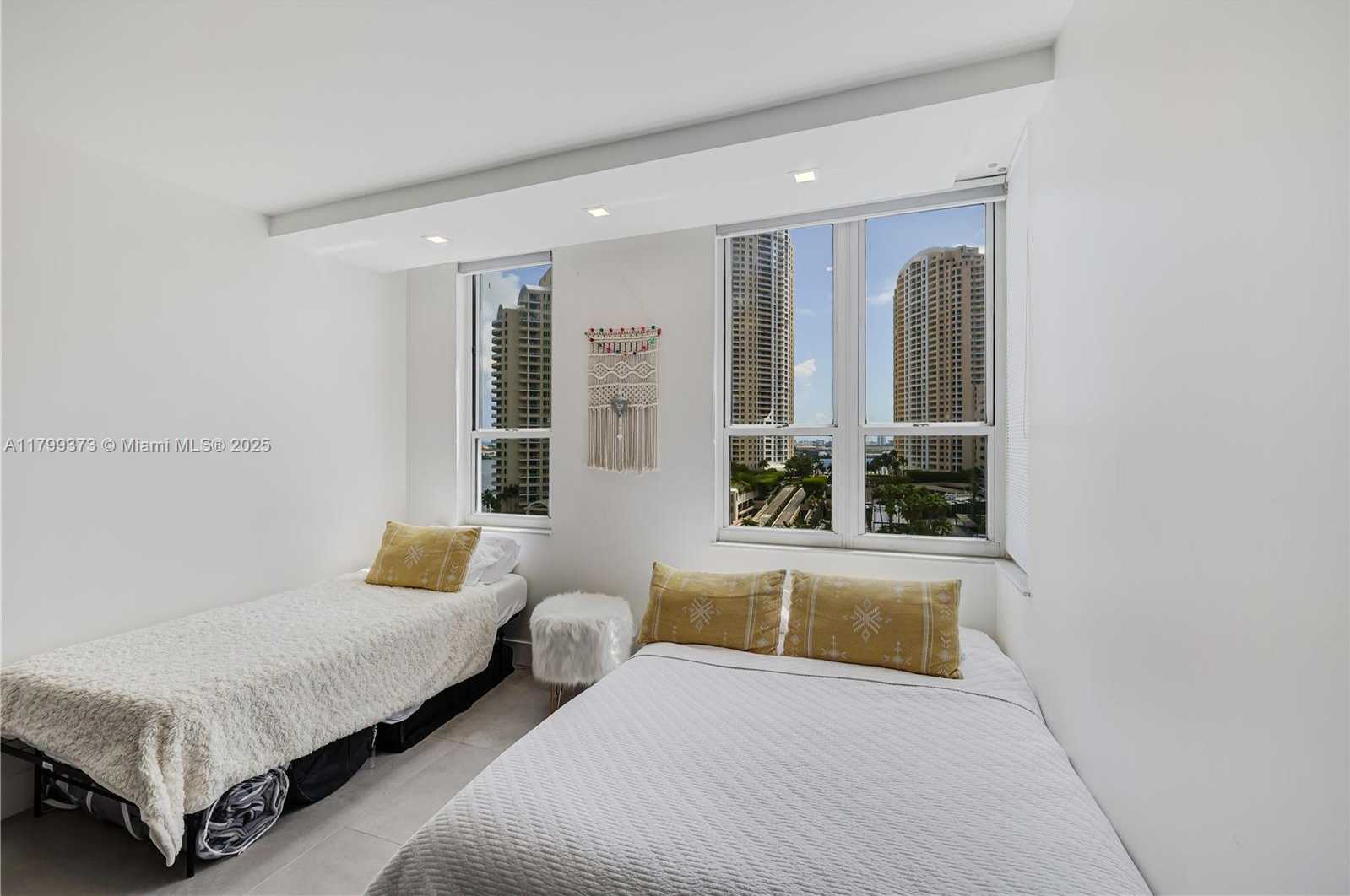 Small Image of 701 BRICKELL KEY BLVD #1110, Miami Number 20