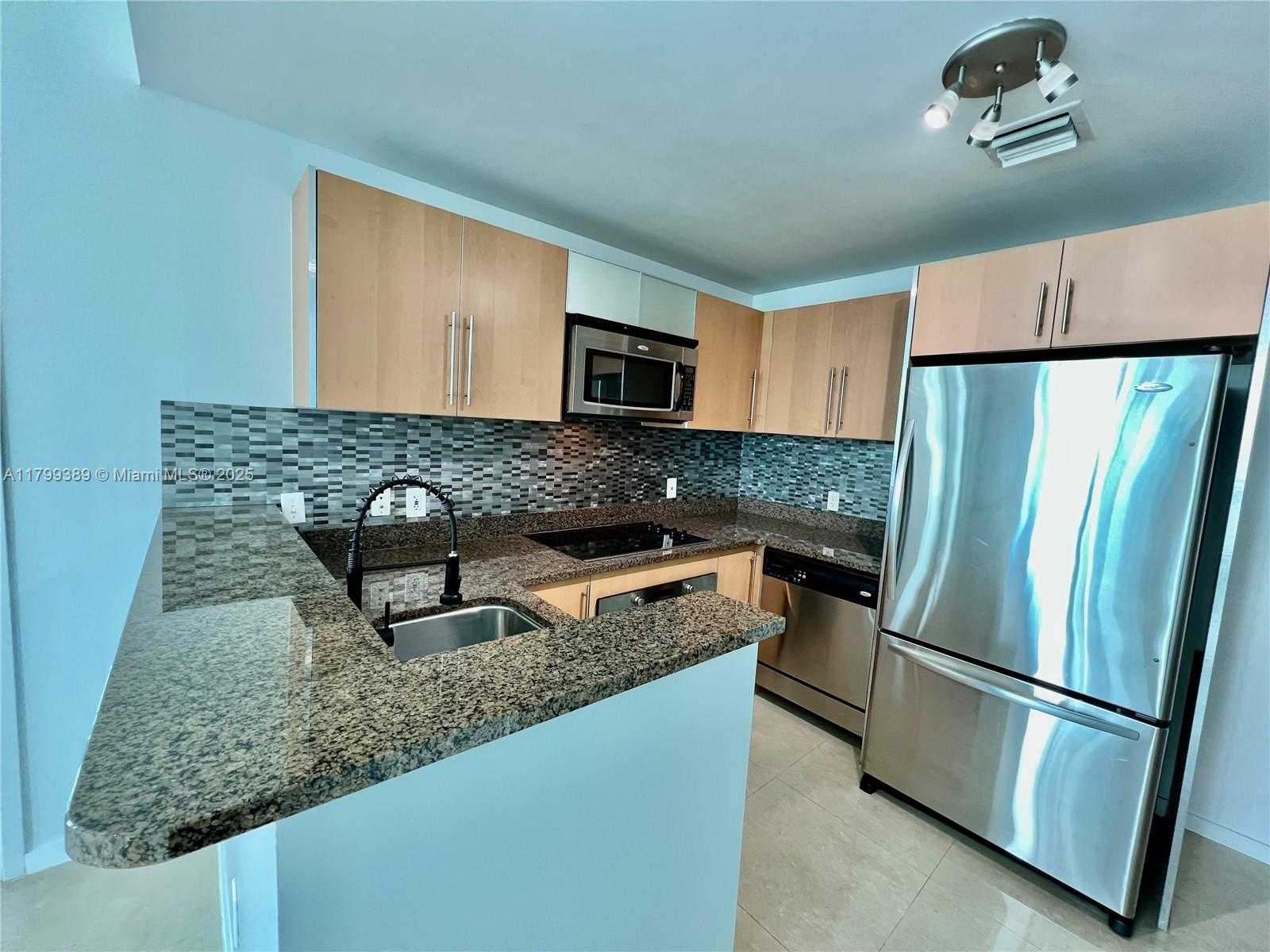 Small Image of 300 SOUTH BISCAYNE BLVD #2111, Miami Number 12