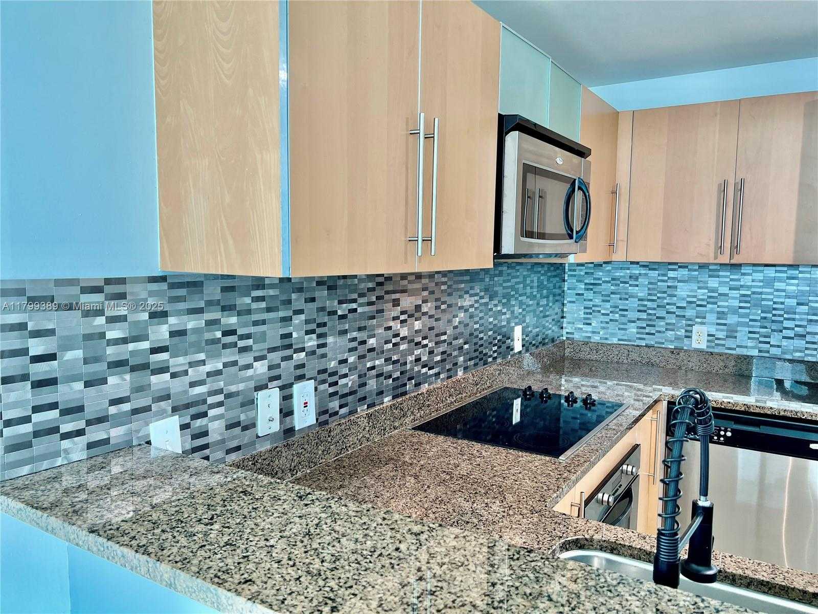 Small Image of 300 SOUTH BISCAYNE BLVD #2111, Miami Number 6