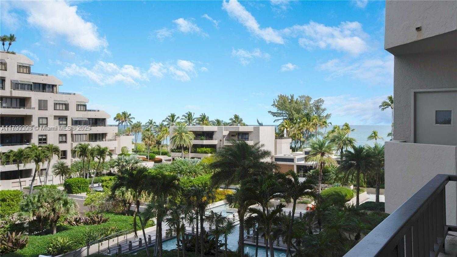 Small Image of 201 CRANDON BLVD #432, Key Biscayne Number 2