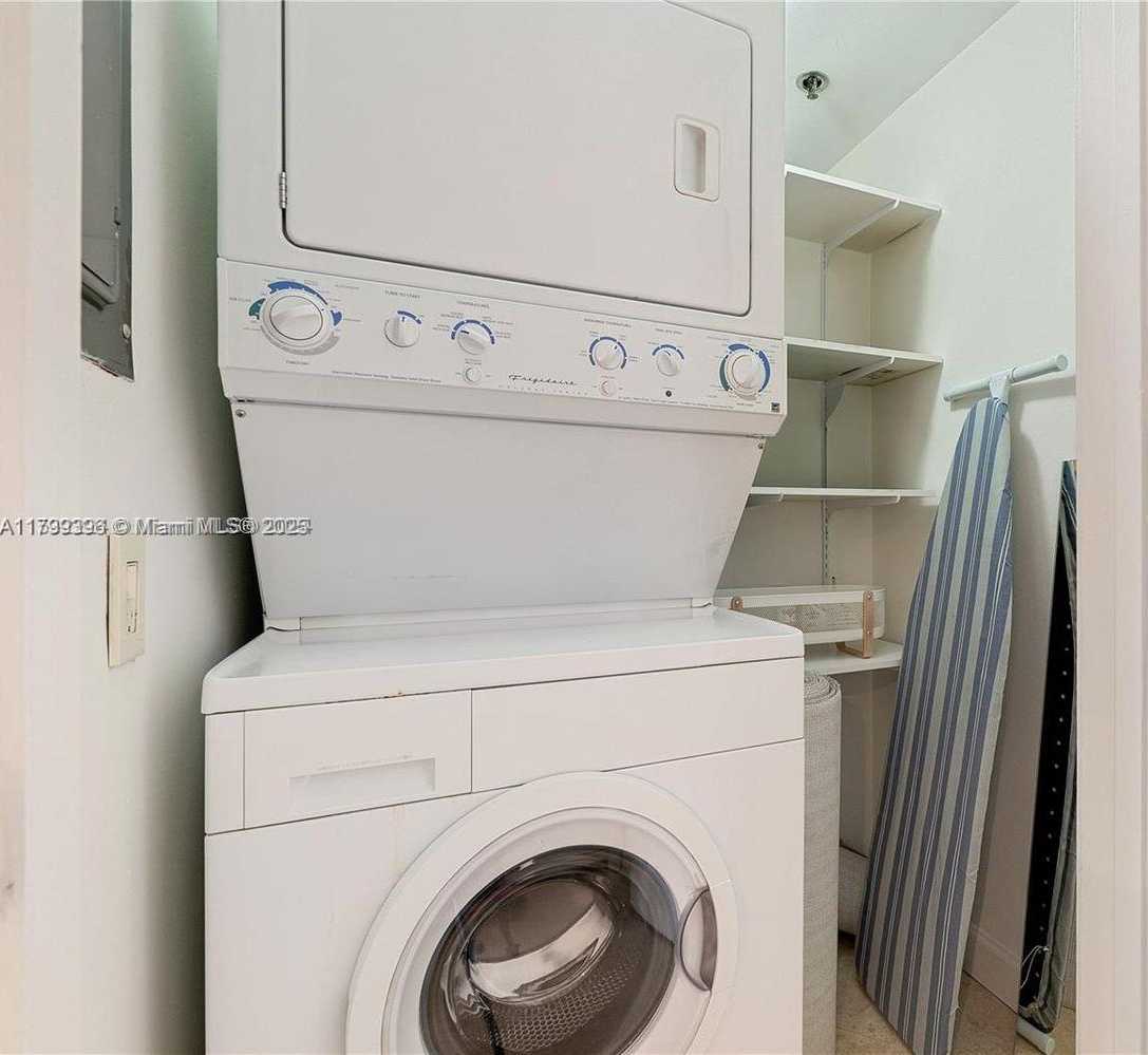 Small Image of 201 CRANDON BLVD #432, Key Biscayne Number 23