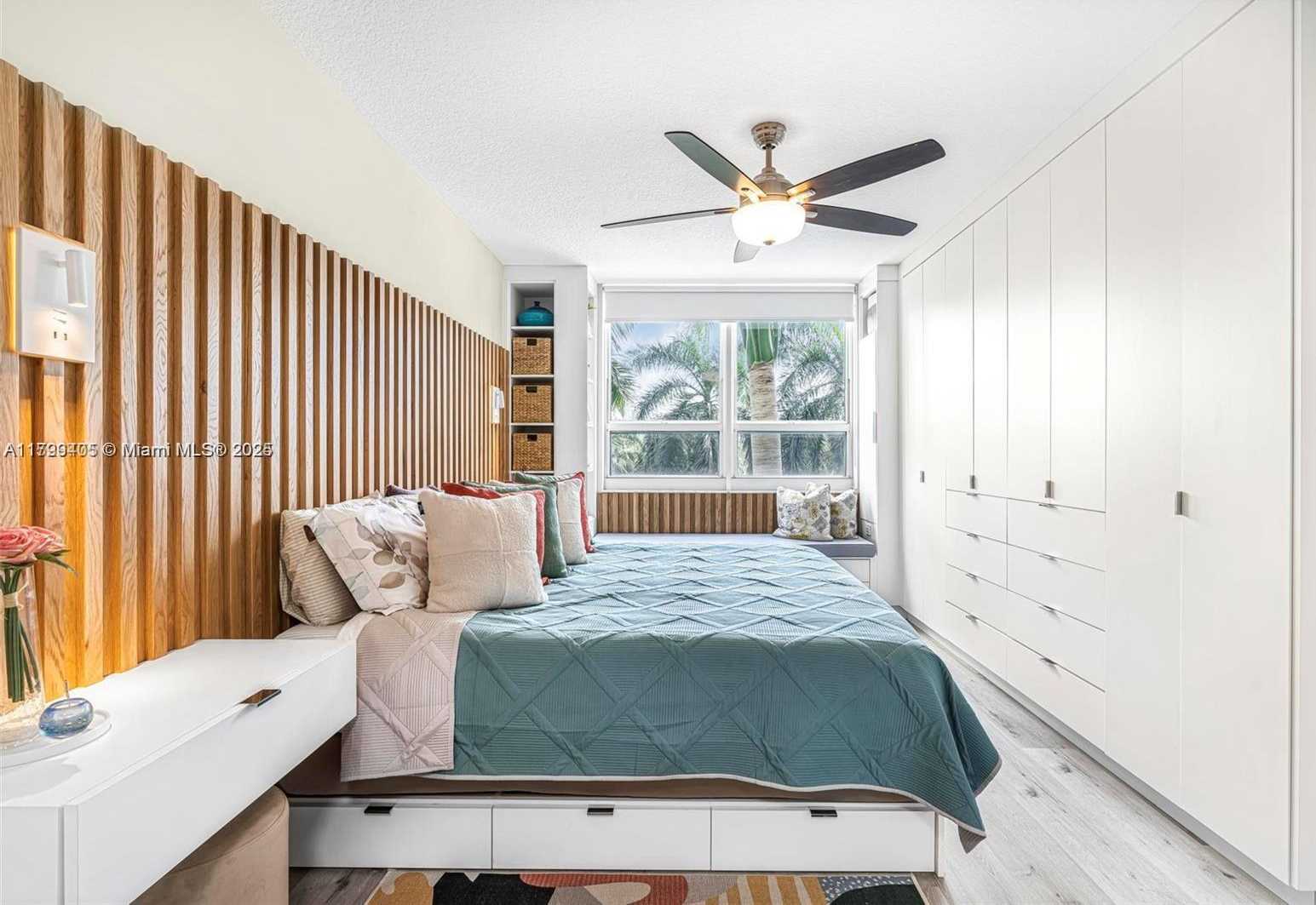 Small Image of 2000 NORTH BAYSHORE #314, Miami Number 11