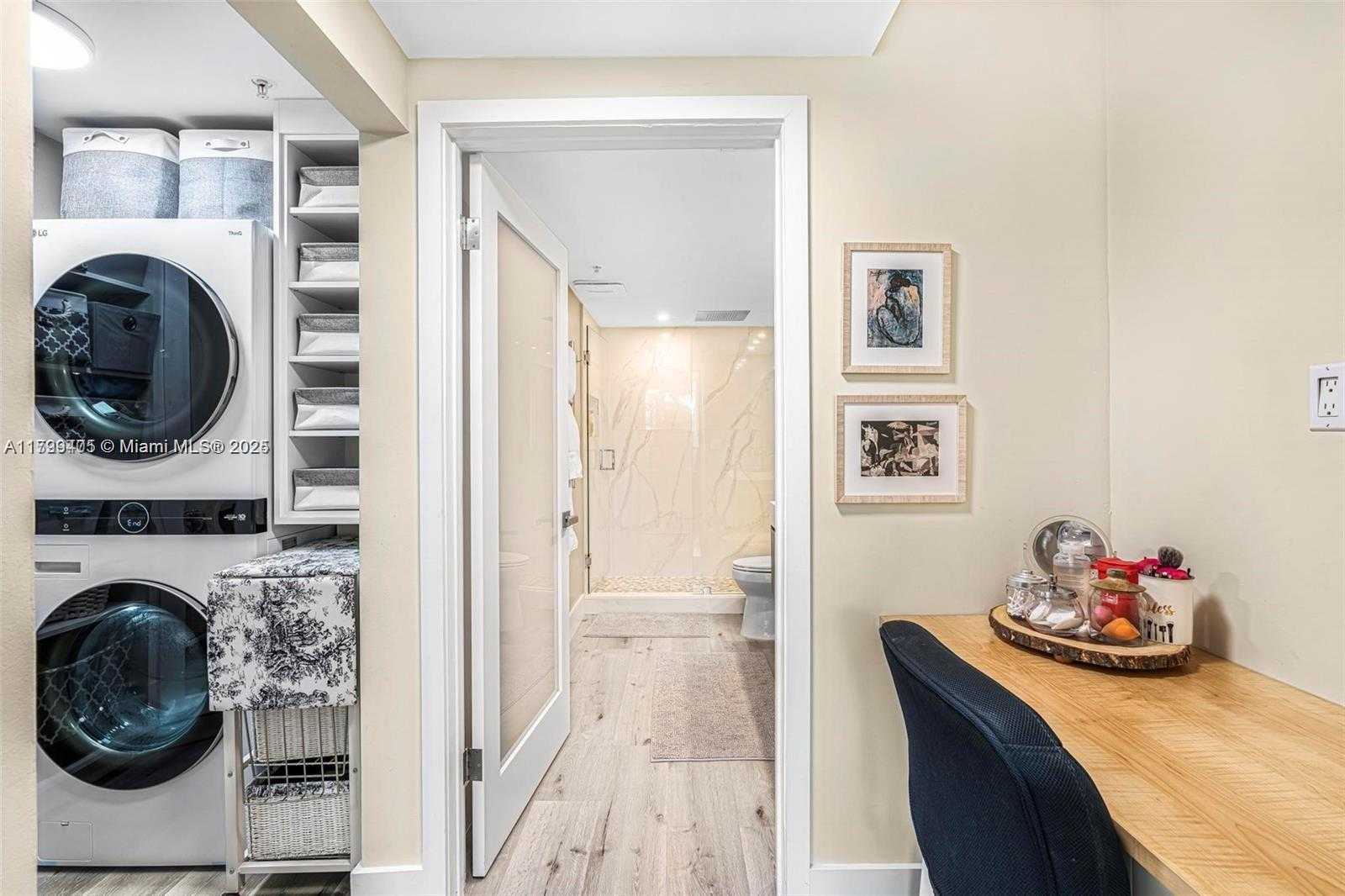 Small Image of 2000 NORTH BAYSHORE #314, Miami Number 13