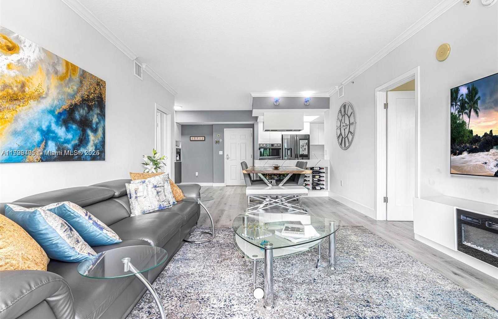 Small Image of 2000 NORTH BAYSHORE #314, Miami Number 4
