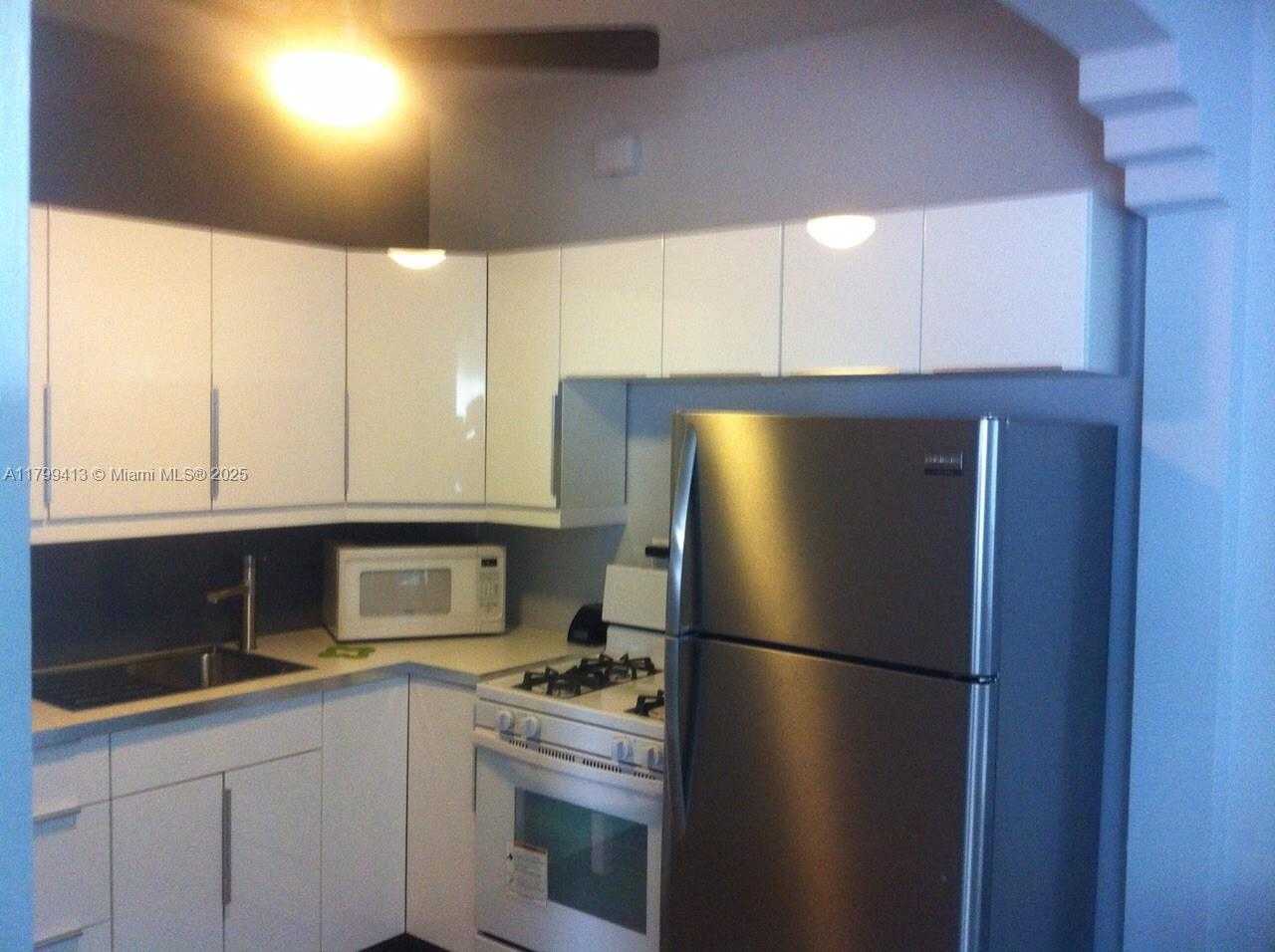 Small Image of 1325 MERIDIAN AVE #6, Miami Beach Number 17