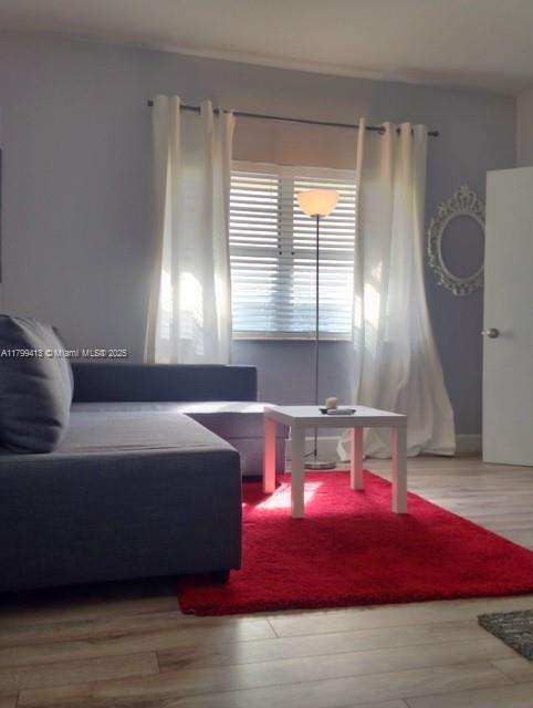 Small Image of 1325 MERIDIAN AVE #6, Miami Beach Number 2