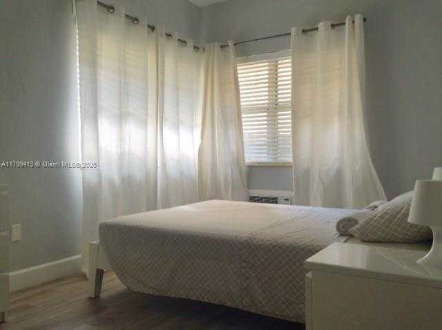 Small Image of 1325 MERIDIAN AVE #6, Miami Beach Number 4