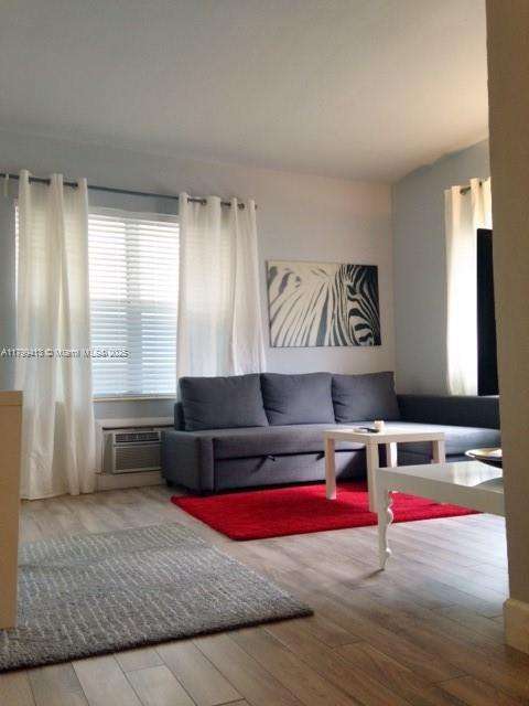 Small Image of 1325 MERIDIAN AVE #6, Miami Beach Number 8