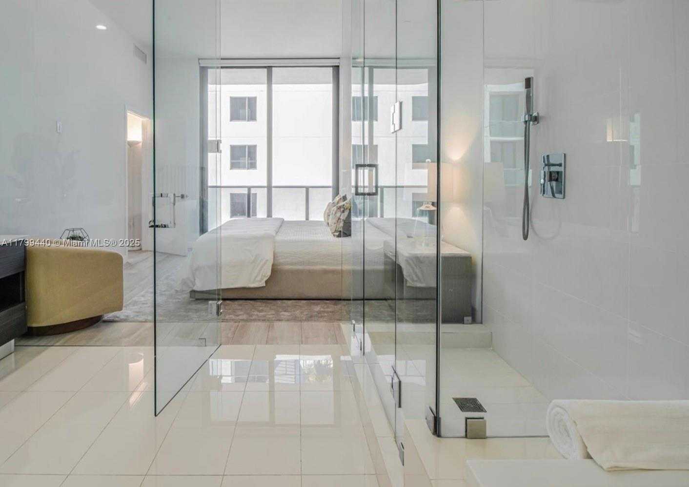Small Image of 55 SOUTH WEST 9TH ST #4409, Miami Number 4