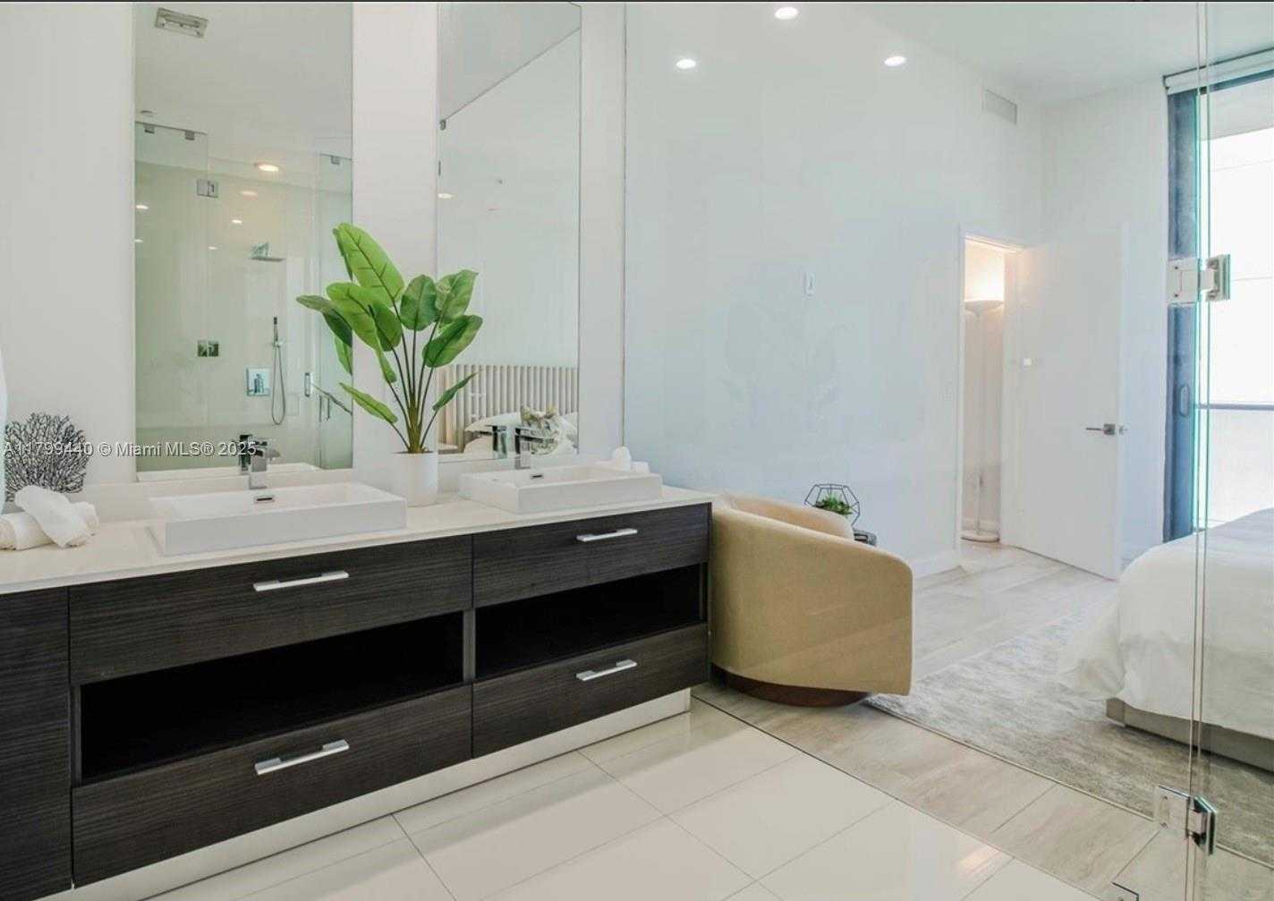 Small Image of 55 SOUTH WEST 9TH ST #4409, Miami Number 5