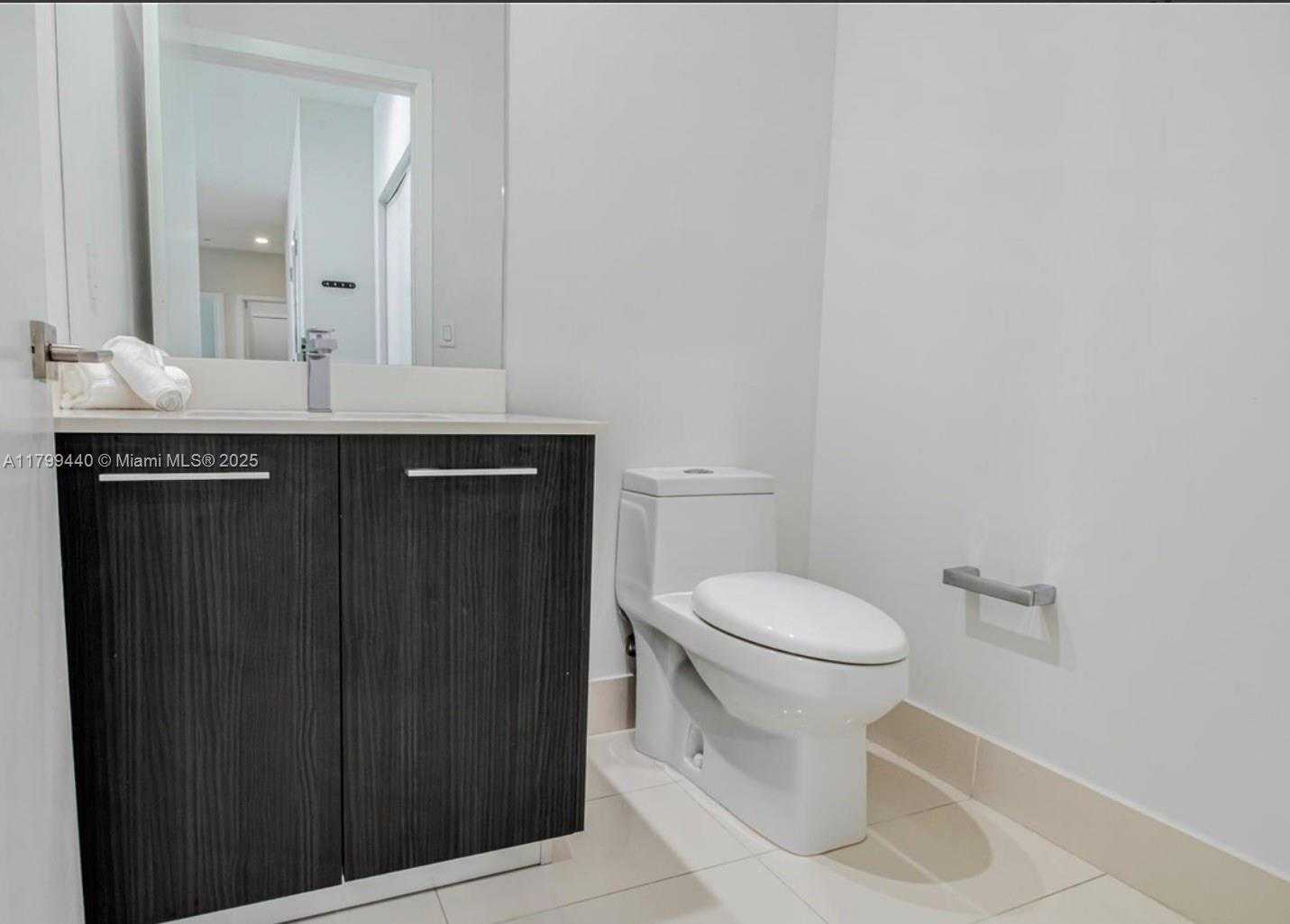 Small Image of 55 SOUTH WEST 9TH ST #4409, Miami Number 7