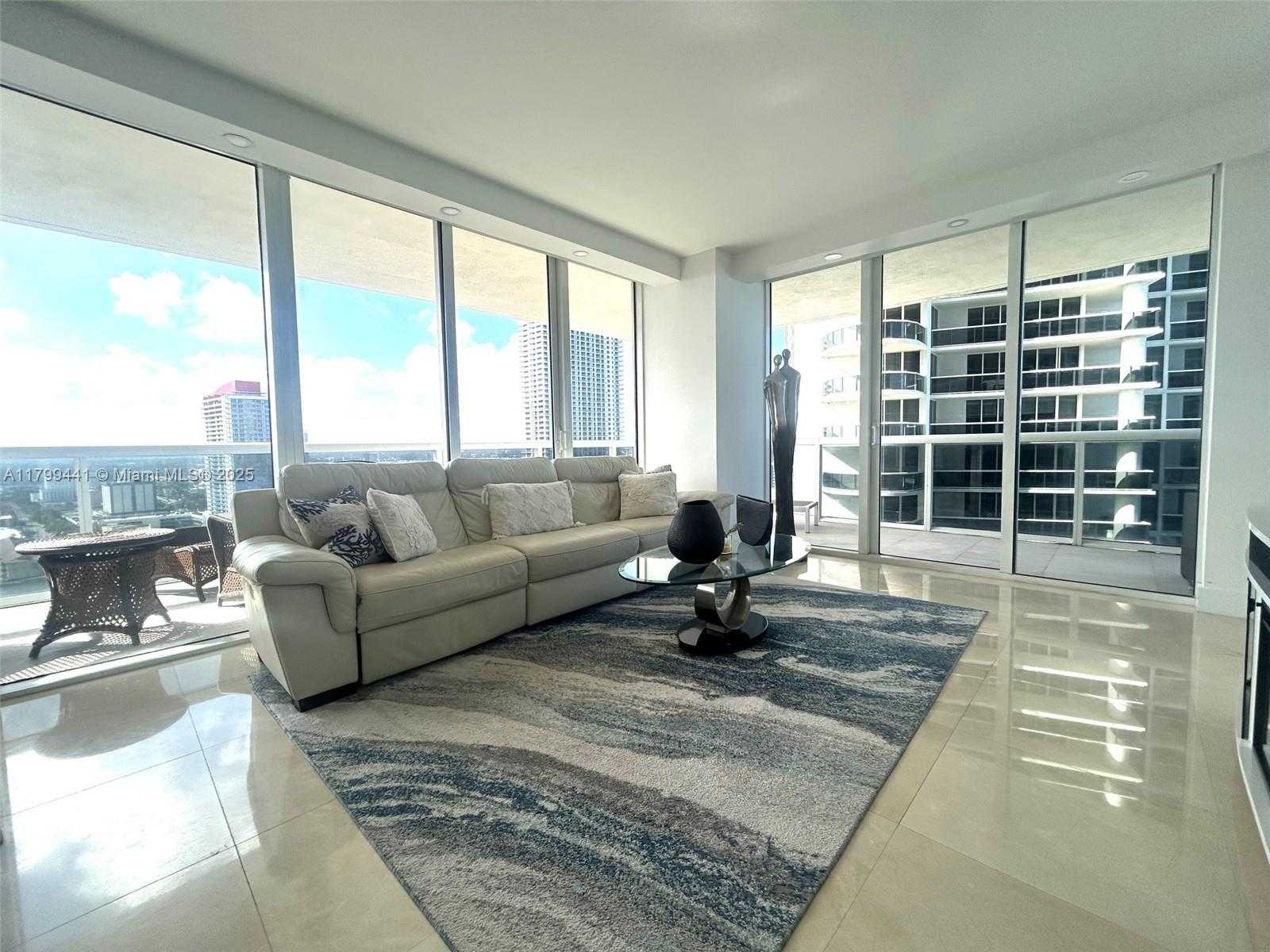 Small Image of 1830 SOUTH OCEAN DR #2208, Hallandale Beach Number 11