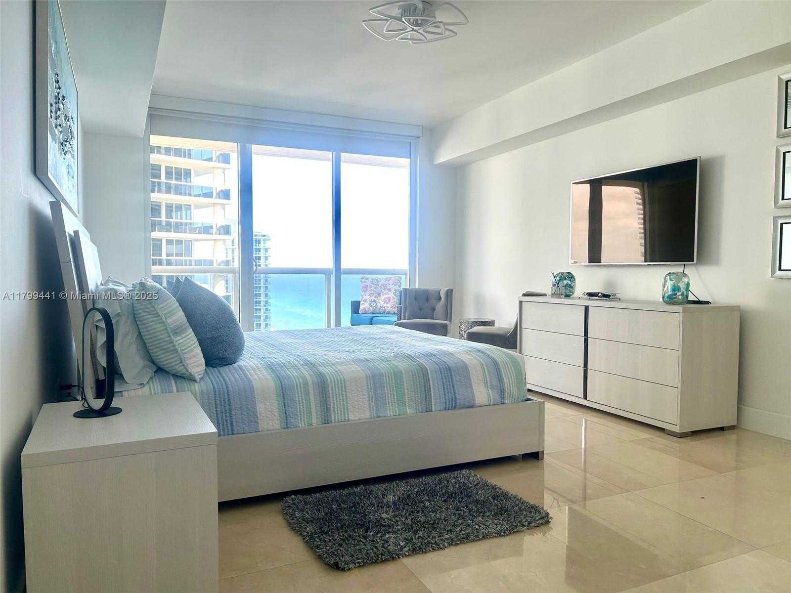 Small Image of 1830 SOUTH OCEAN DR #2208, Hallandale Beach Number 18