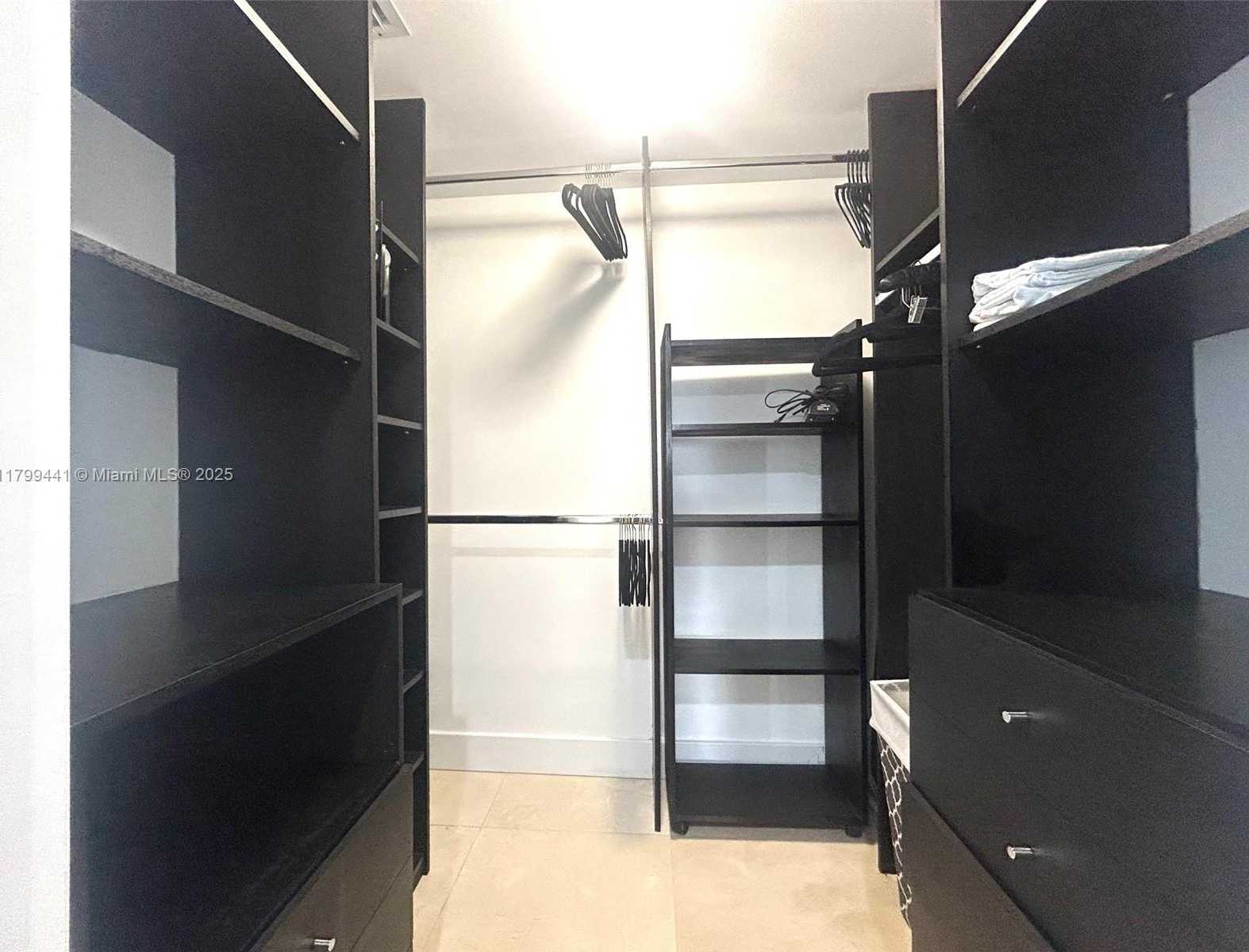 Small Image of 1830 SOUTH OCEAN DR #2208, Hallandale Beach Number 20