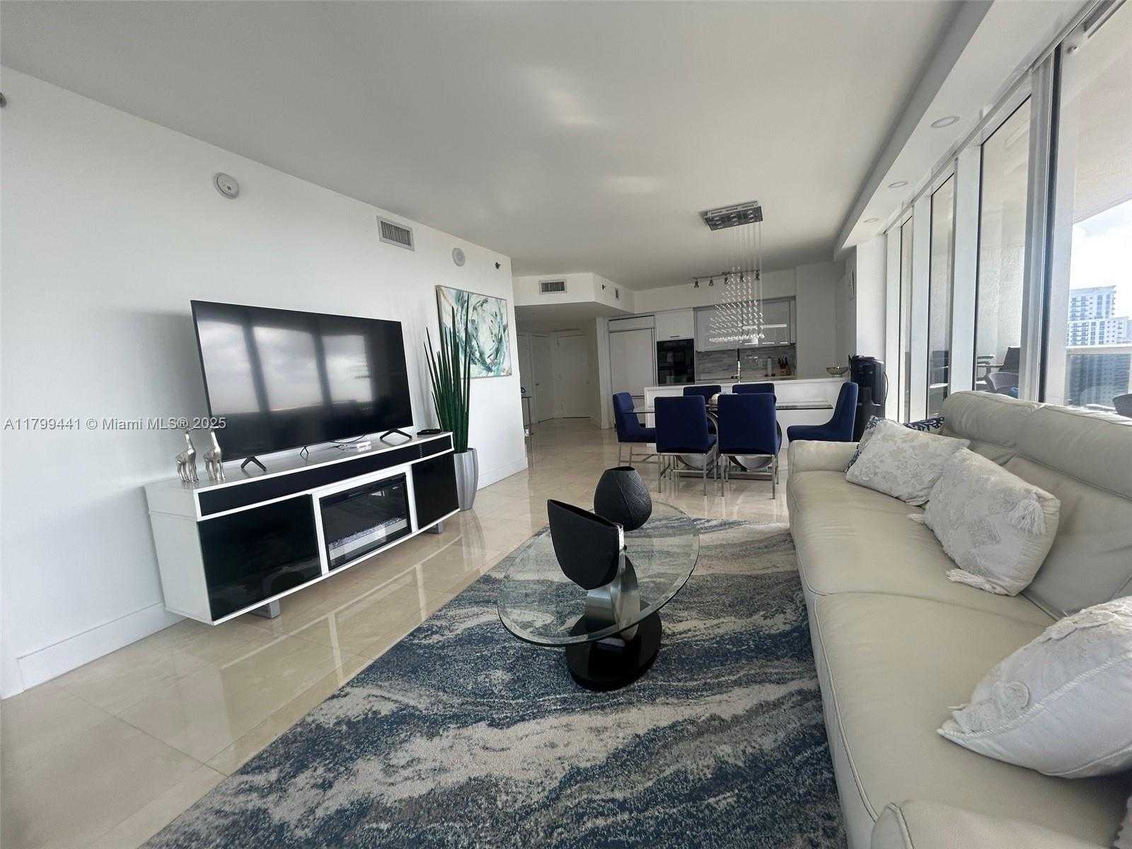 Small Image of 1830 SOUTH OCEAN DR #2208, Hallandale Beach Number 6