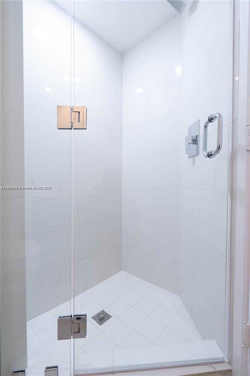 Small Image of 650 NORTH EAST 32ND ST #3601, Miami Number 20