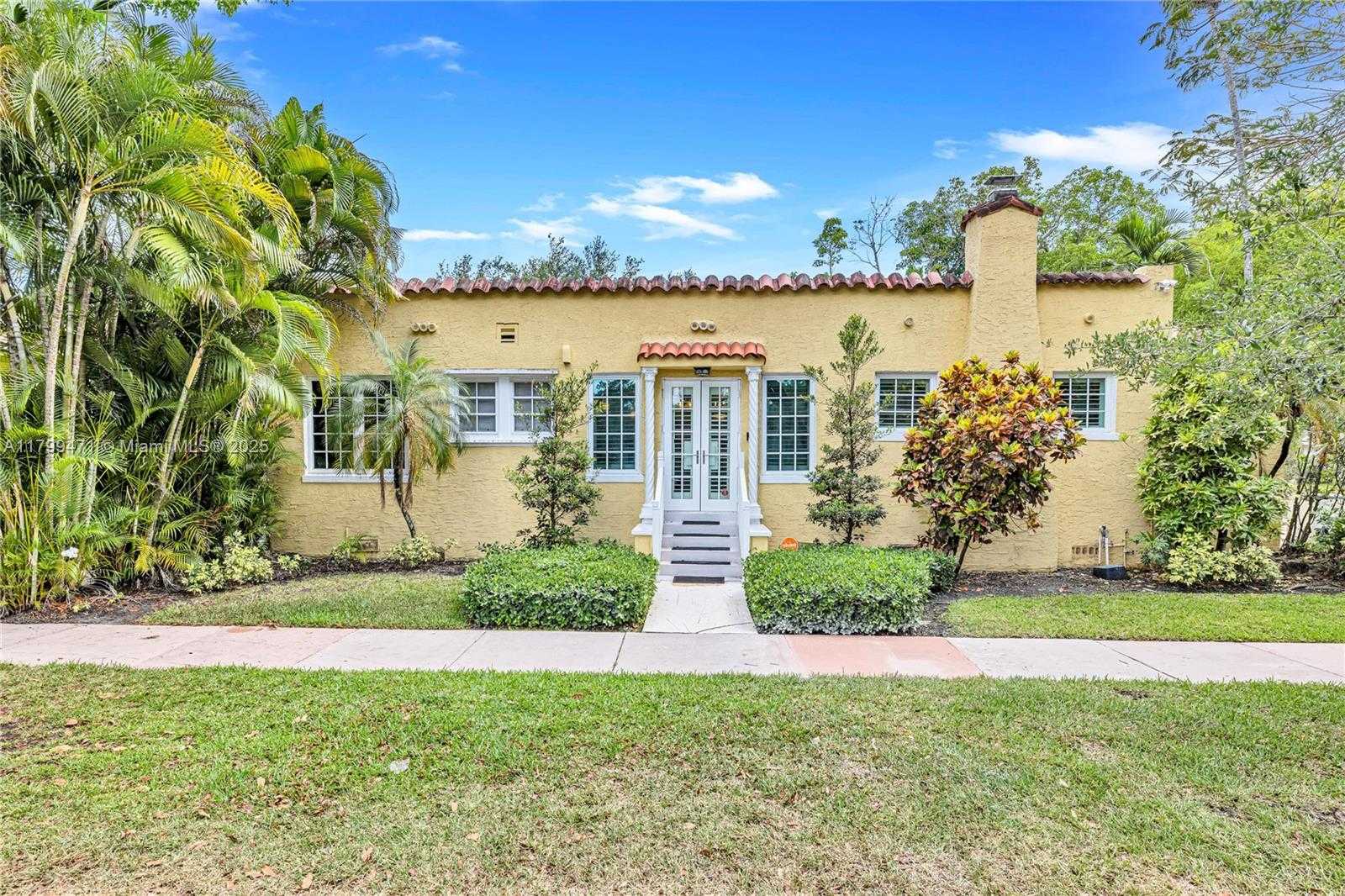 Small Image of 1503 GENOA ST, Coral Gables Number 2