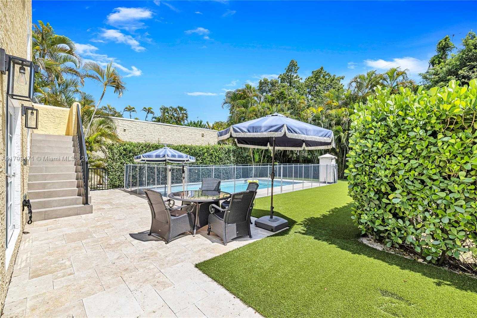Small Image of 1503 GENOA ST, Coral Gables Number 6