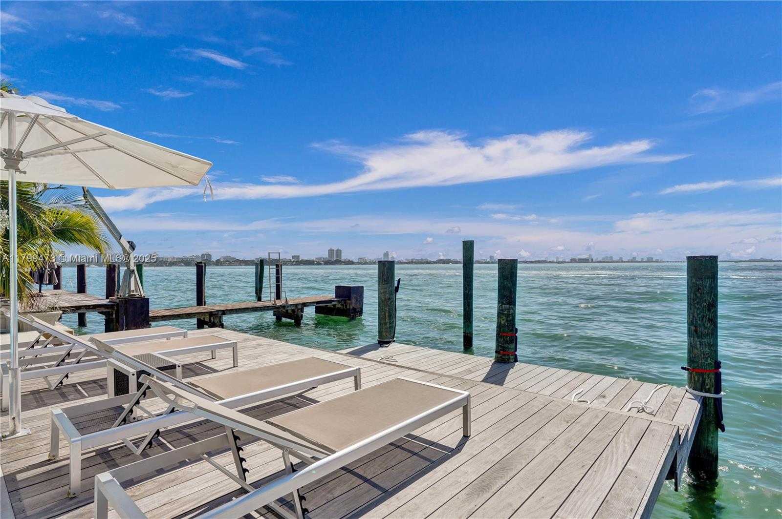 Small Image of 1930 BAY DRIVE SECOND LEVEL UN #PH-1, Miami Beach Number 2