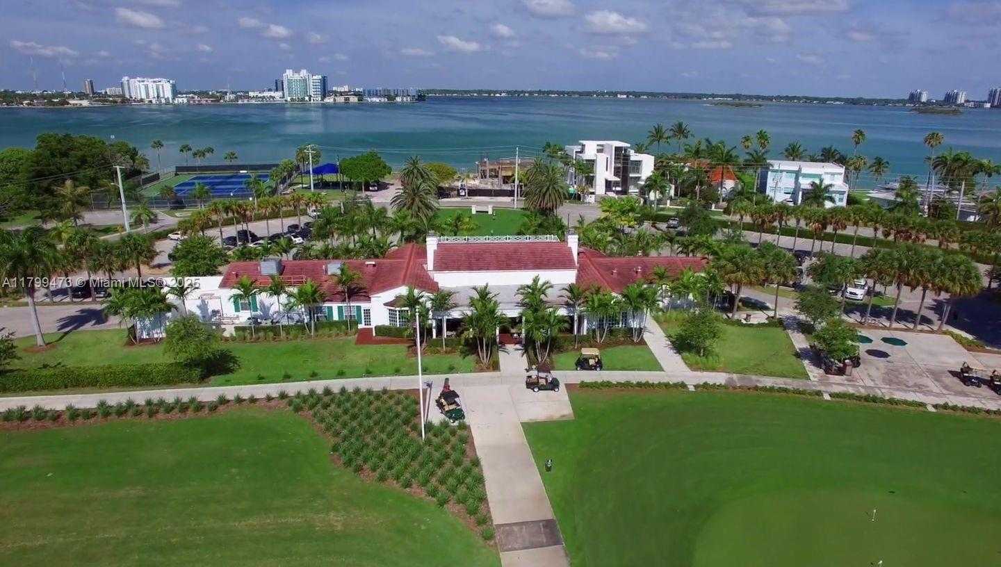 Small Image of 1930 BAY DRIVE SECOND LEVEL UN #PH-1, Miami Beach Number 28