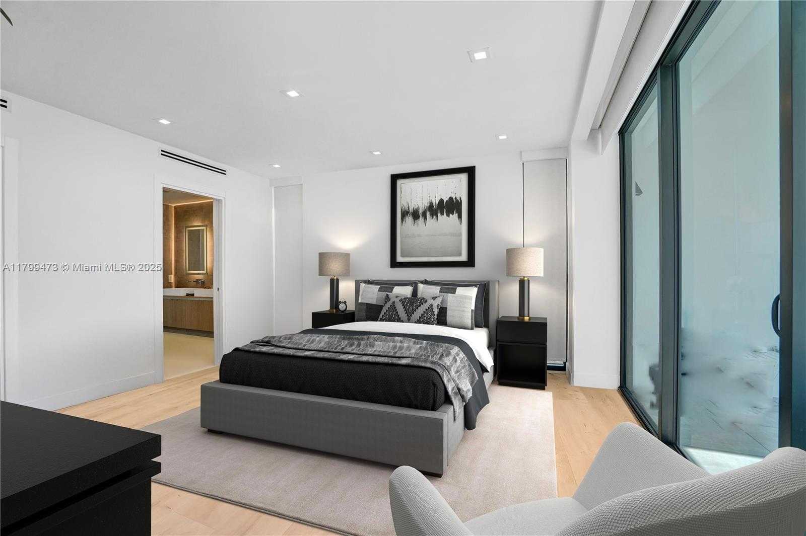 Small Image of 1930 BAY DRIVE SECOND LEVEL UN #PH-1, Miami Beach Number 6