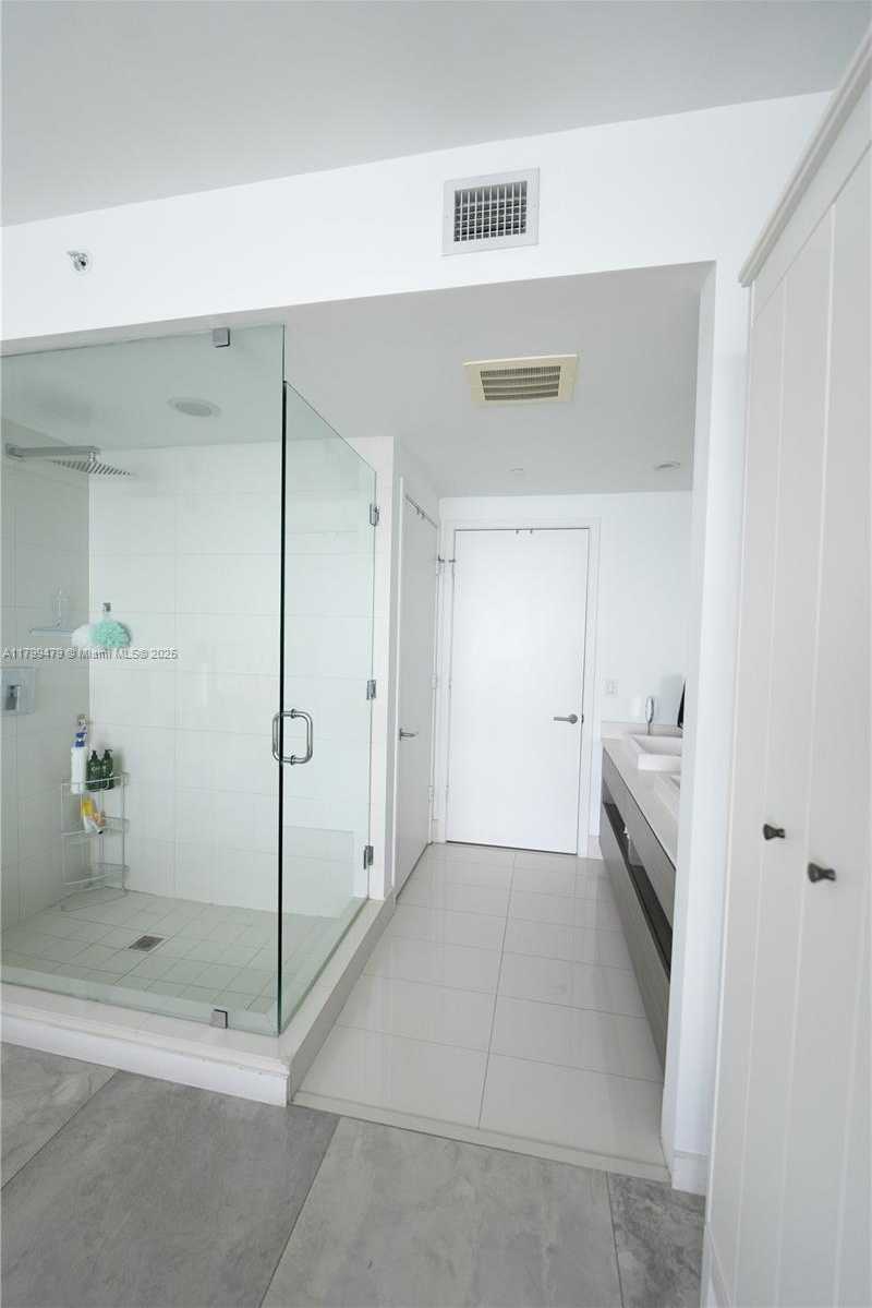 Small Image of 460 NORTH EAST 28TH ST #2605, Miami Number 12