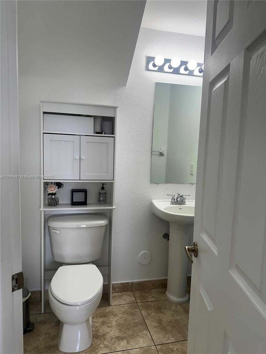 Small Image of 8999 NORTH WEST 107TH CT #202-1, Doral Number 16