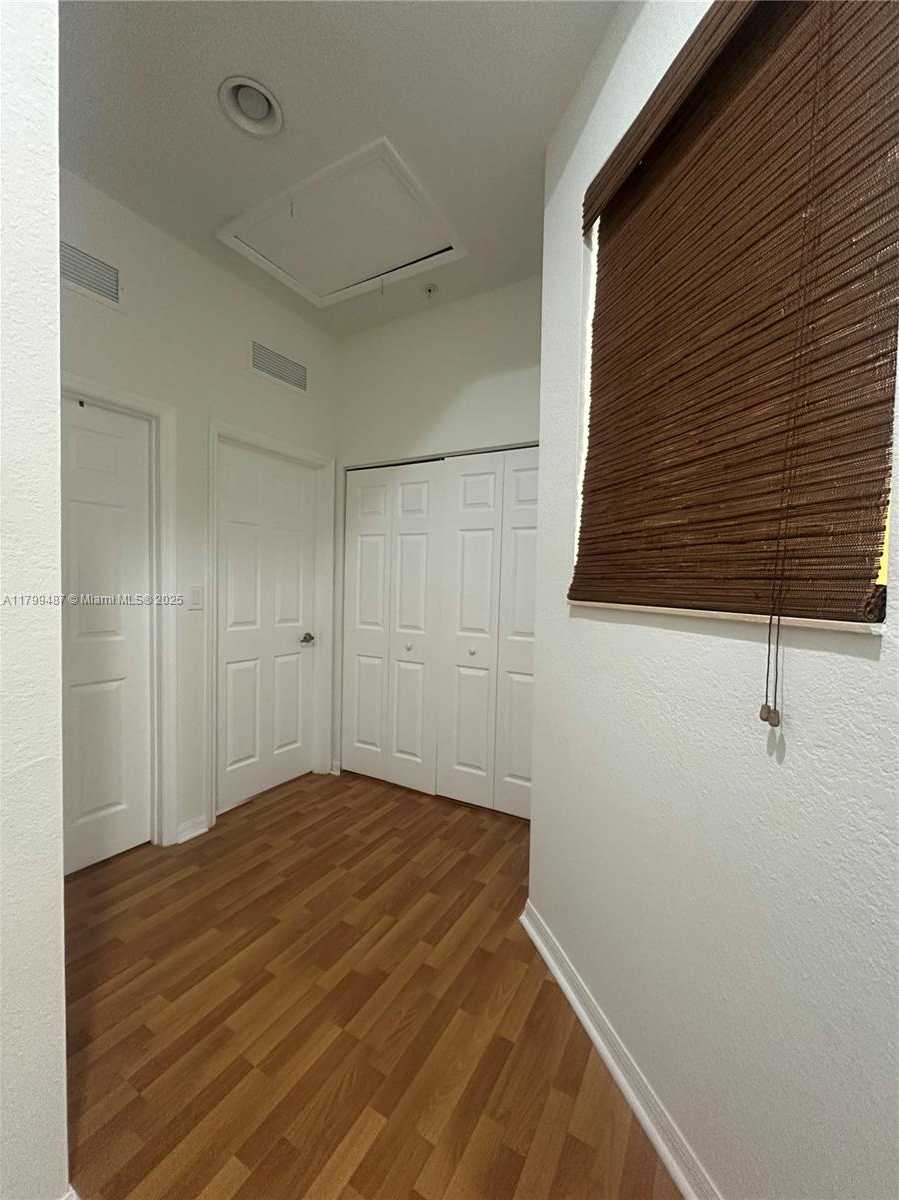 Small Image of 8999 NORTH WEST 107TH CT #202-1, Doral Number 31