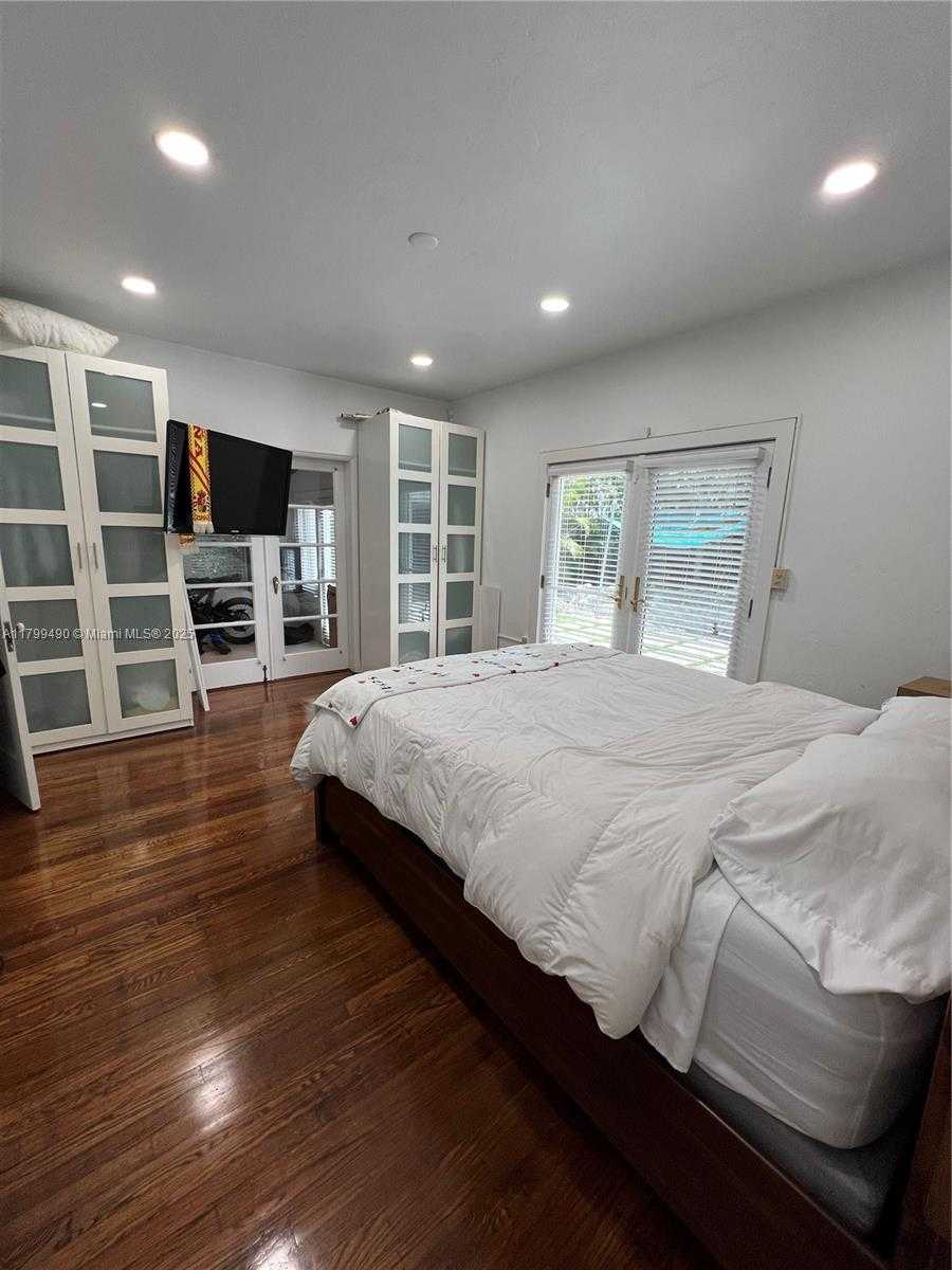 Small Image of 314 ROMANO AVE #none, Coral Gables Number 8