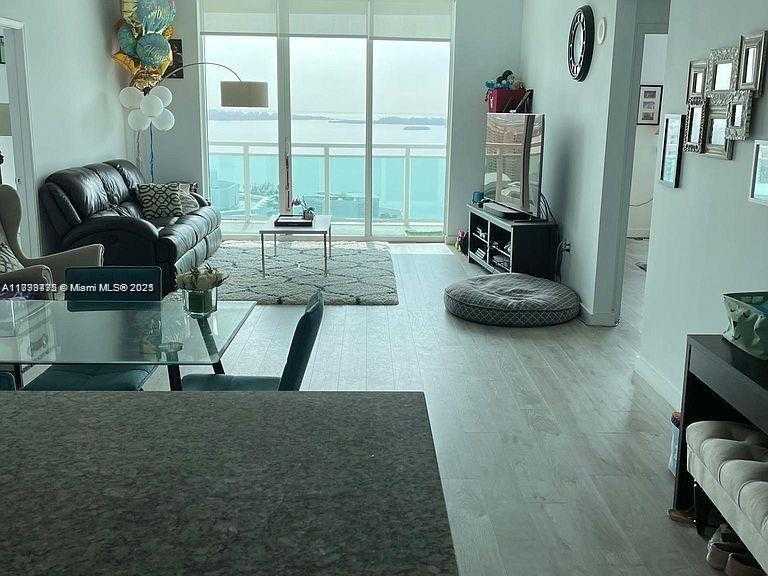 Small Image of 951 BRICKELL AVE #2606, Miami Number 11