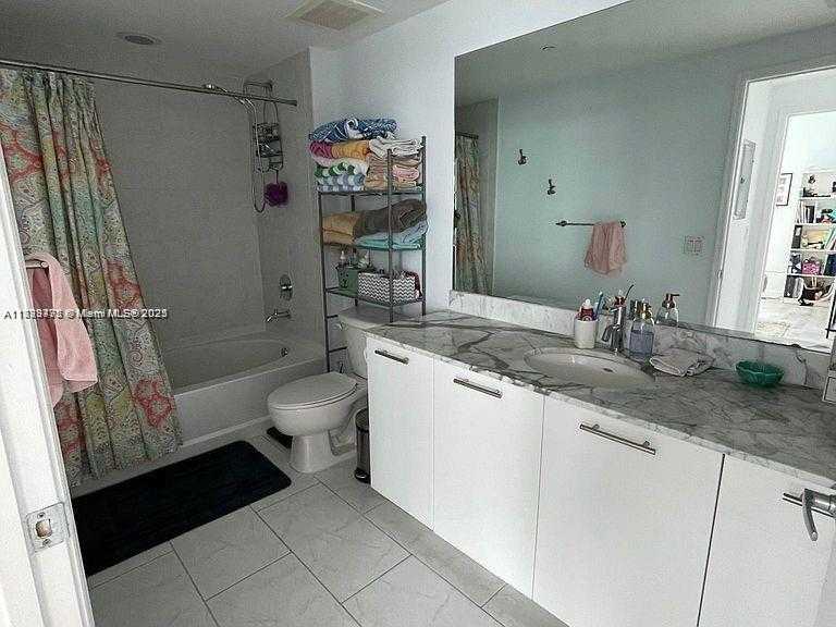 Small Image of 951 BRICKELL AVE #2606, Miami Number 6