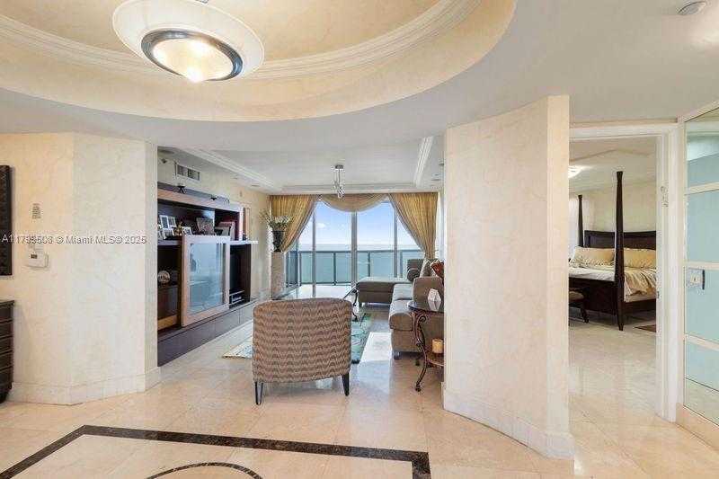 Small Image of 18911 COLLINS AVE #1906, Sunny Isles Beach Number 3